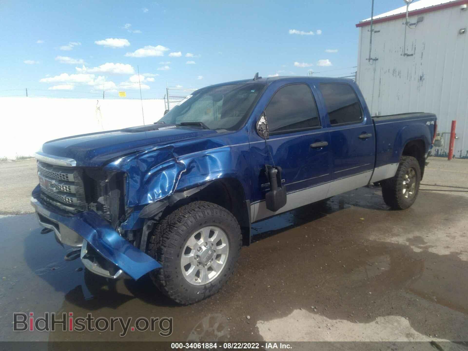 2014 GMC SIERRA 2500HD - VIN: 1GT120C85EF111762 - Фото 2