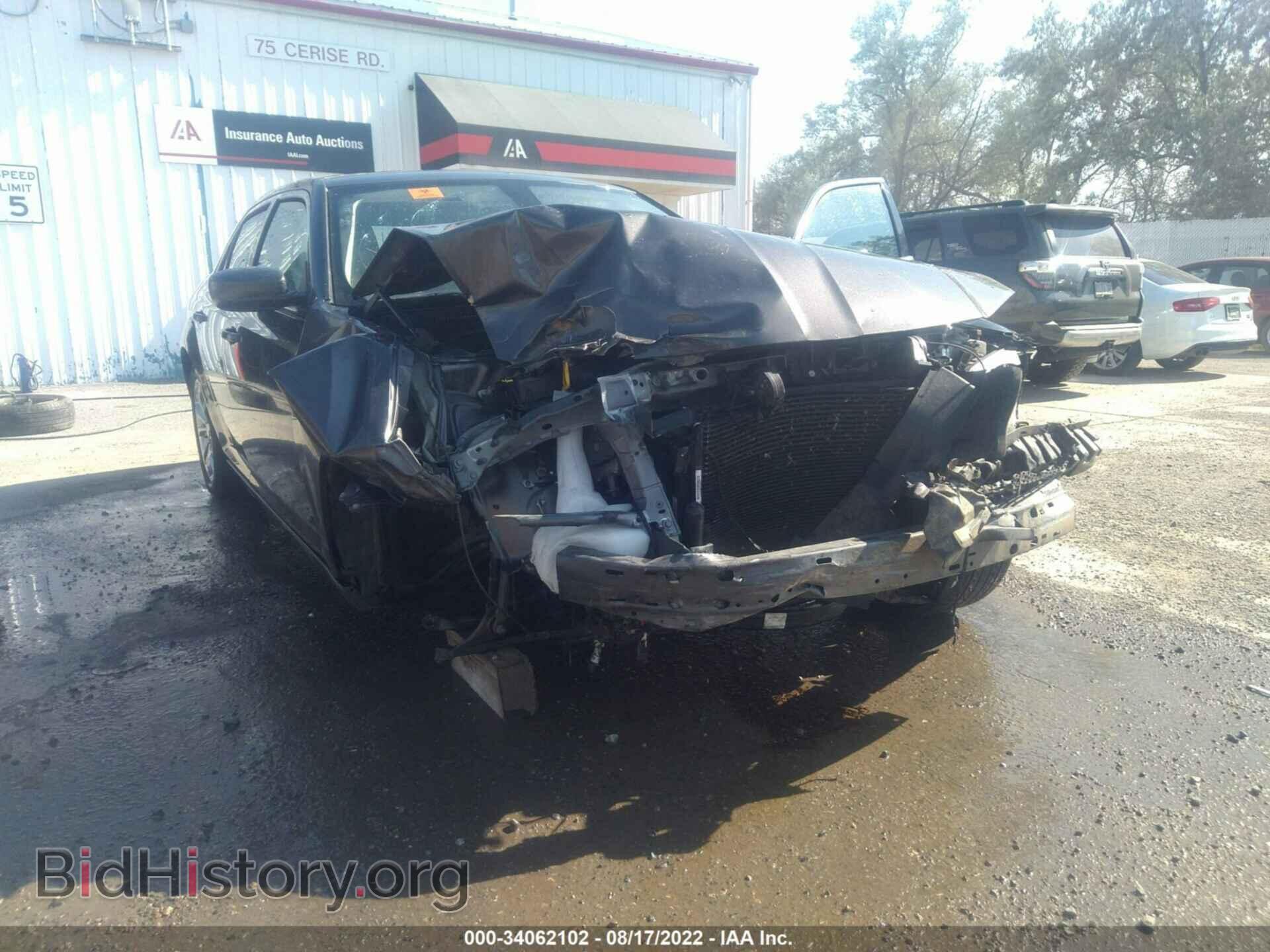 2018 CHRYSLER 300 - VIN: 2C3CCARG3JH231633 - Фото 6