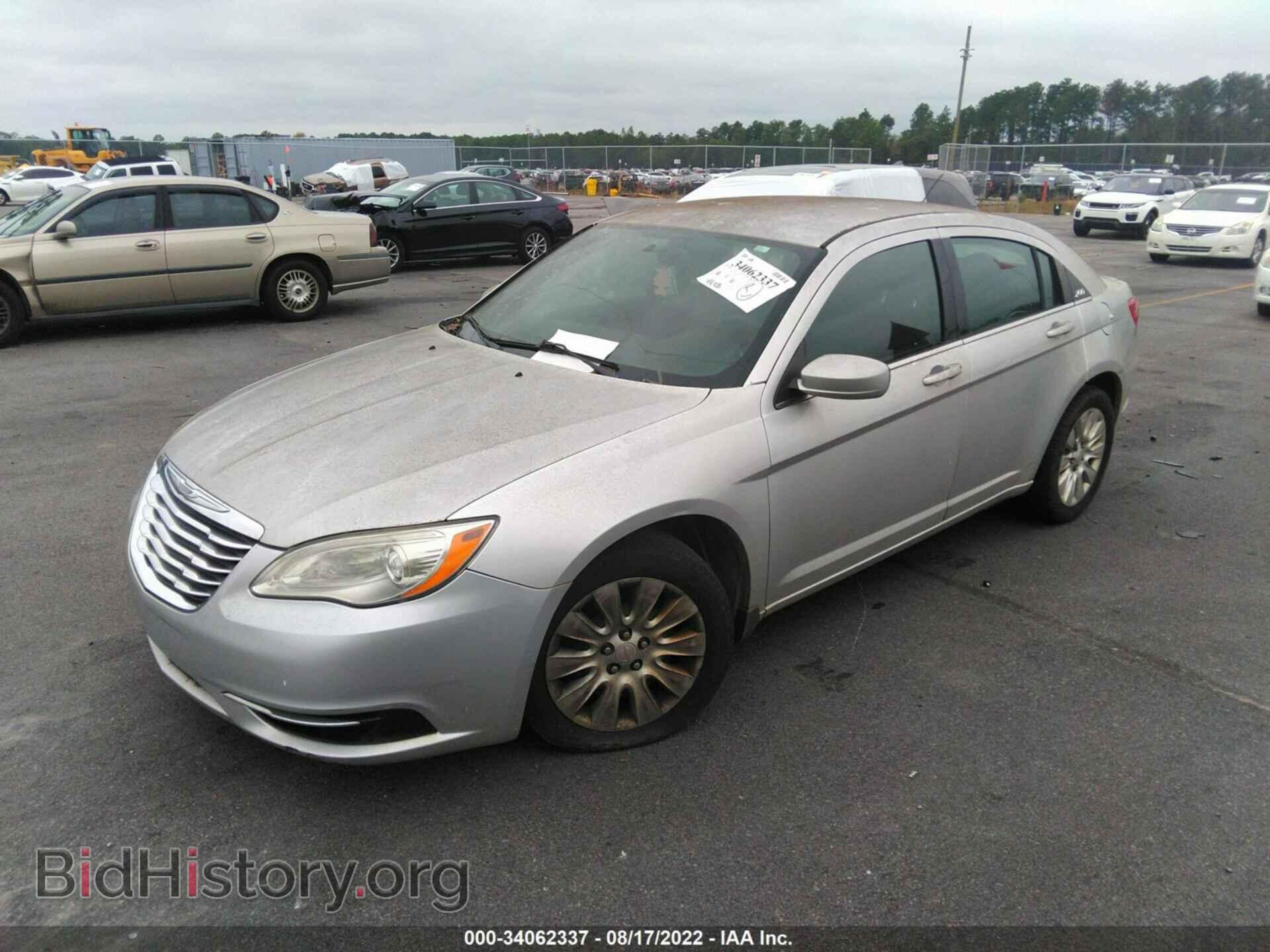 2012 CHRYSLER 200 - VIN: 1C3CCBAB4CN292604 - Фото 2