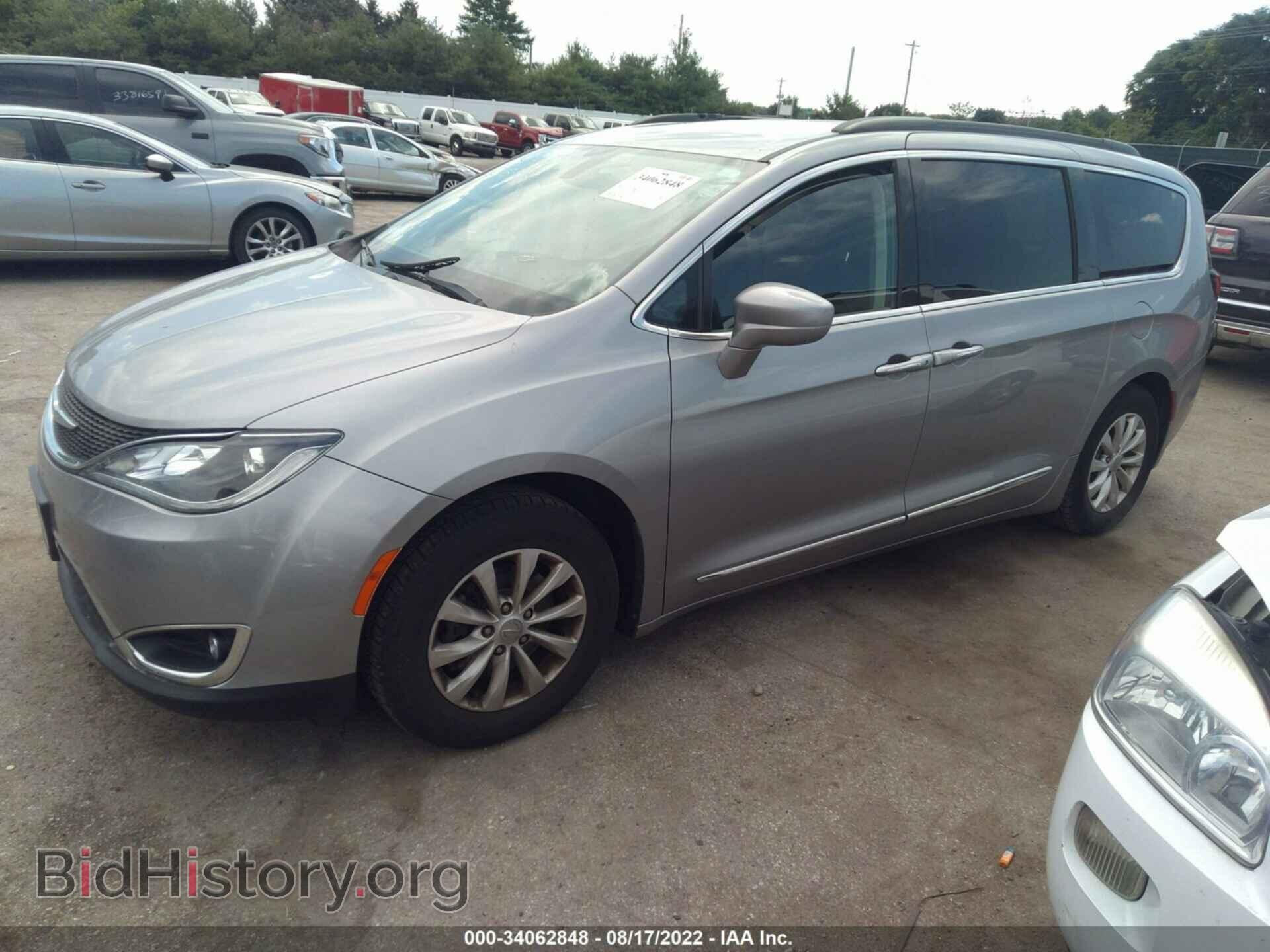 2017 CHRYSLER PACIFICA - VIN: 2C4RC1BG3HR627288 - Фото 2