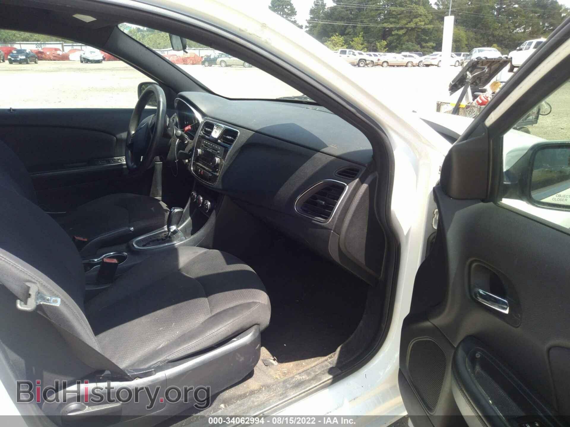 2012 CHRYSLER 200 - VIN: 1C3CCBABXCN273667 - Фото 5