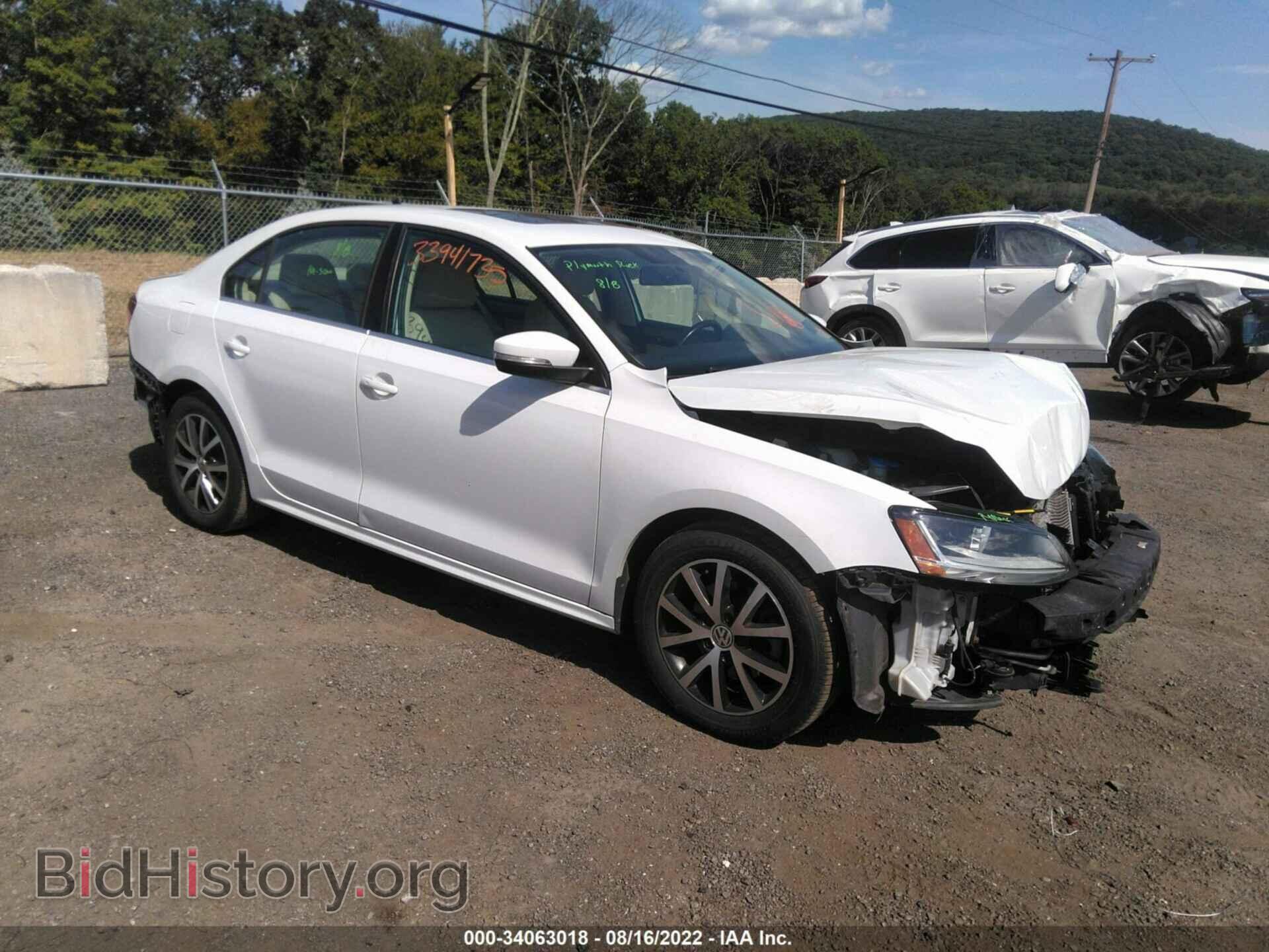 Фотография 3VWB67AJ2HM374638 - VOLKSWAGEN JETTA 2017