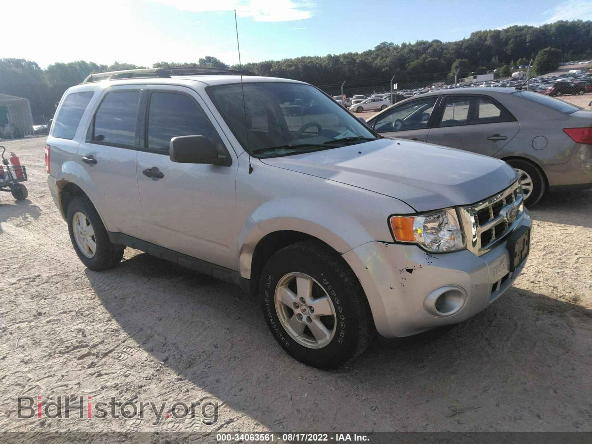 Фотография 1FMCU0C72AKC30215 - FORD ESCAPE 2010