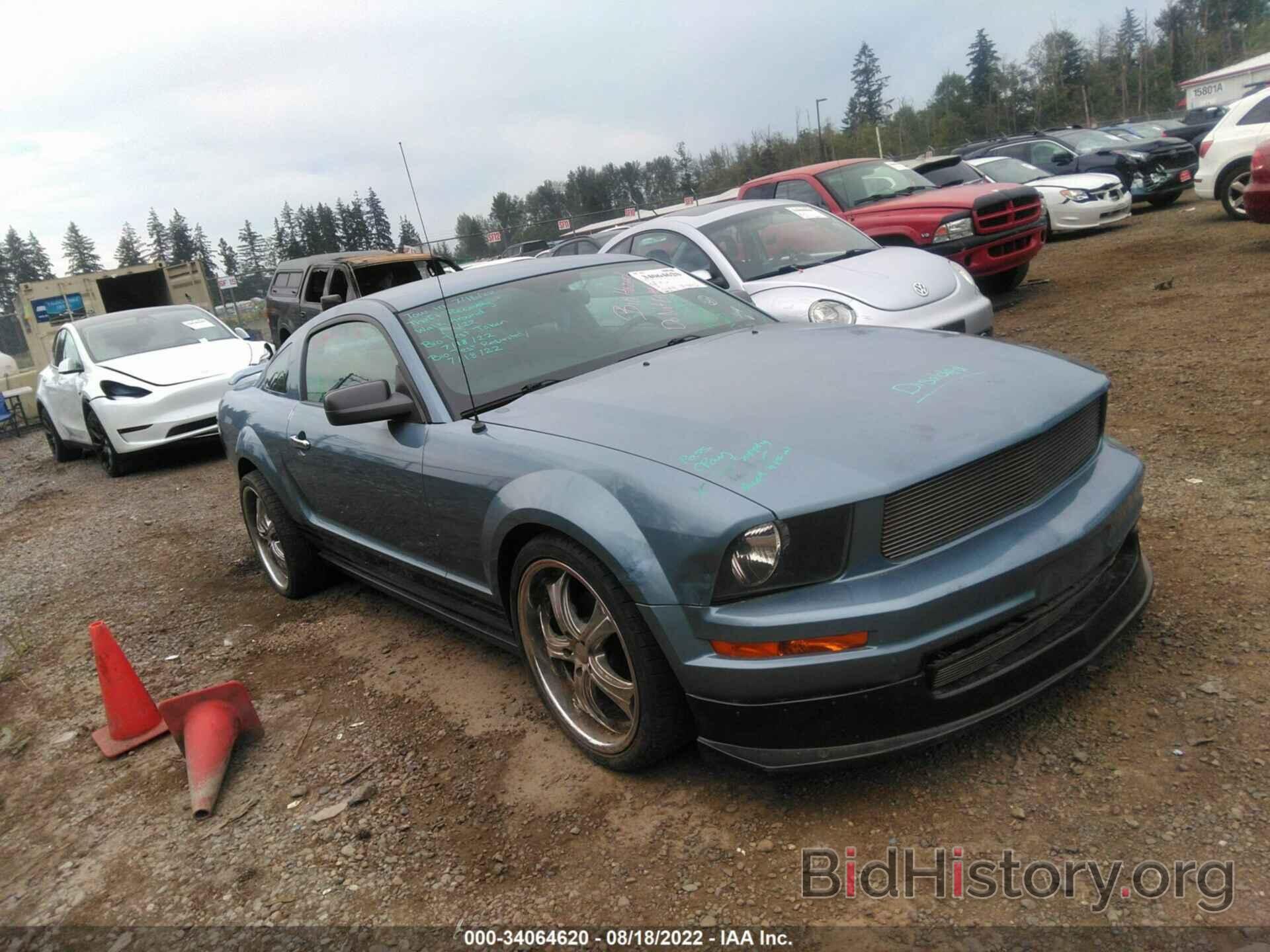 Photo 1ZVFT80N765110970 - FORD MUSTANG 2006
