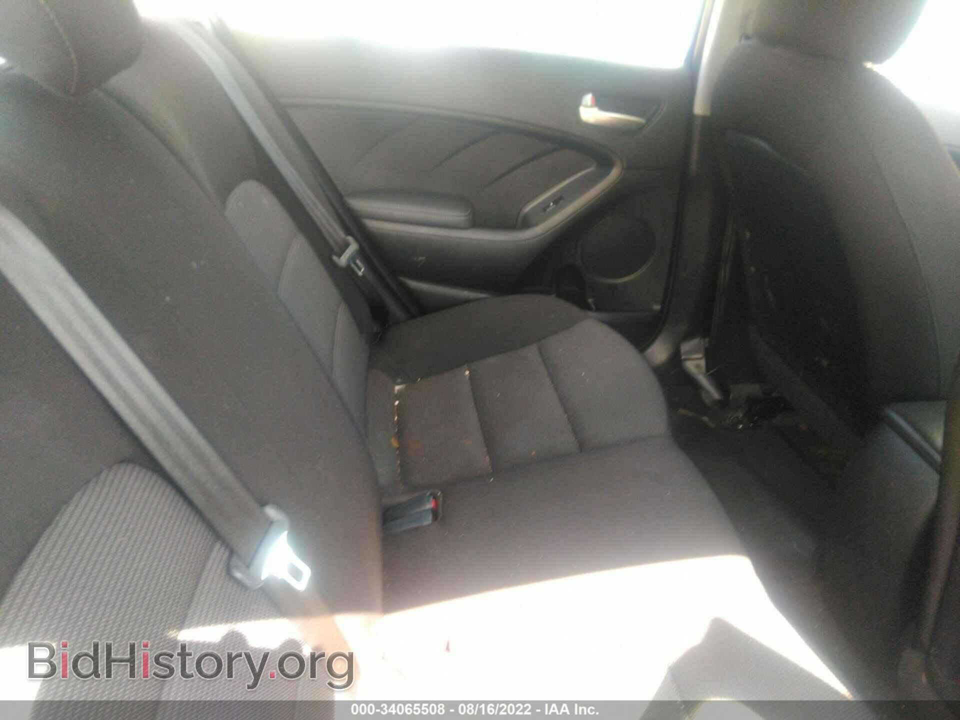 2017 KIA FORTE - VIN: 3KPFK4A72HE112017 - Photo 8