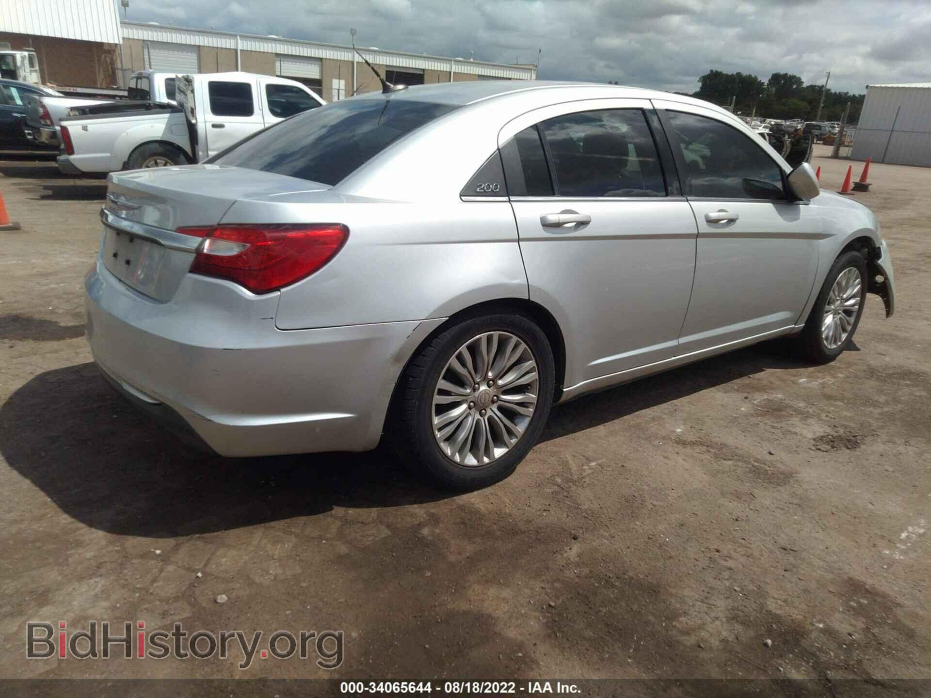 2012 CHRYSLER 200 - VIN: 1C3CCBAB9CN256794 - Фото 4