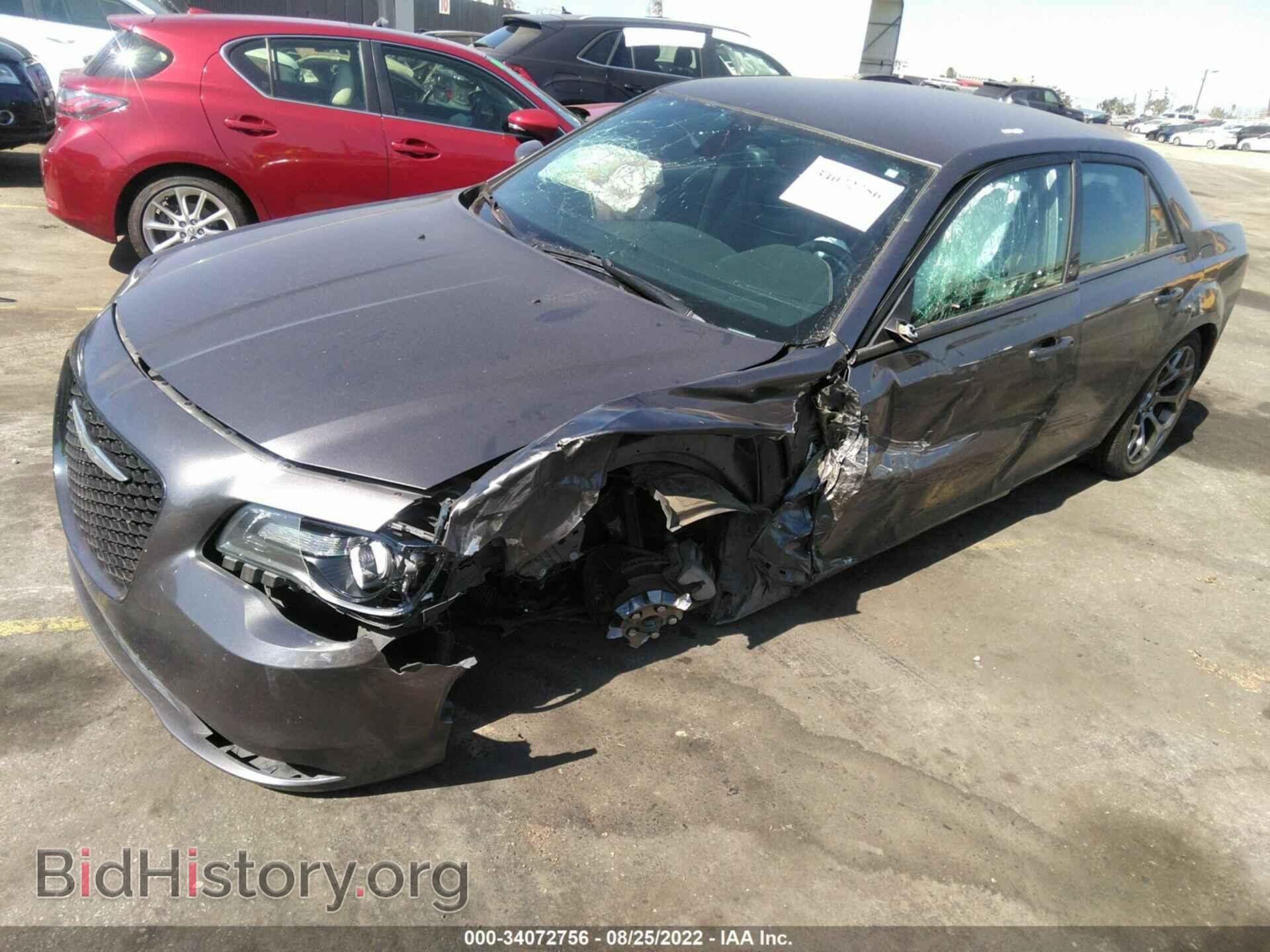 2015 CHRYSLER 300 - VIN: 2C3CCABG2FH898629 - Фото 2