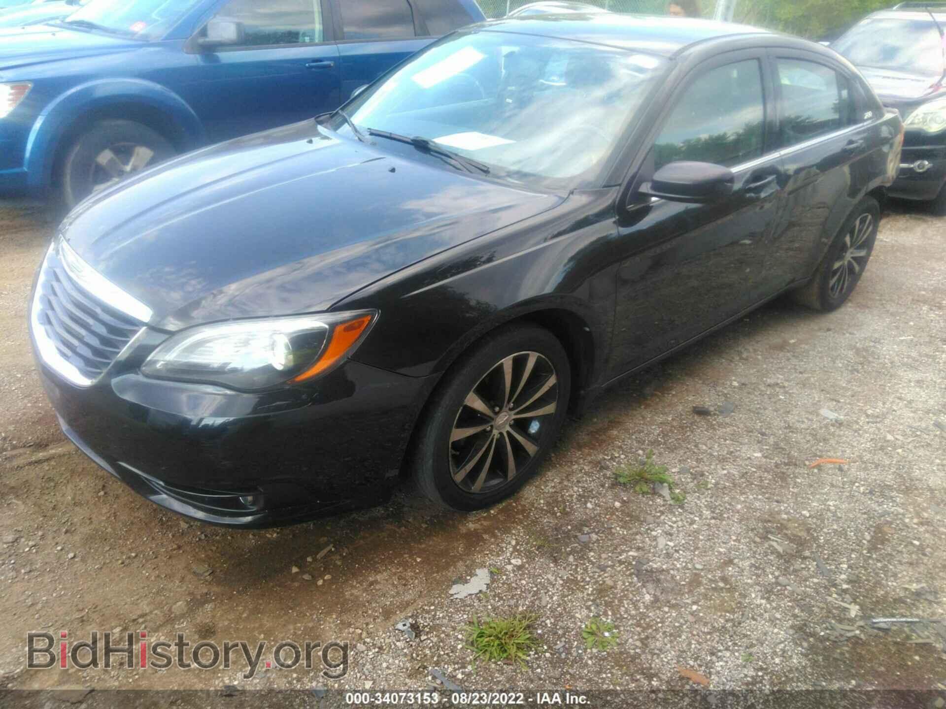 2013 CHRYSLER 200 - VIN: 1C3CCBCG4DN629766 - Фото 2