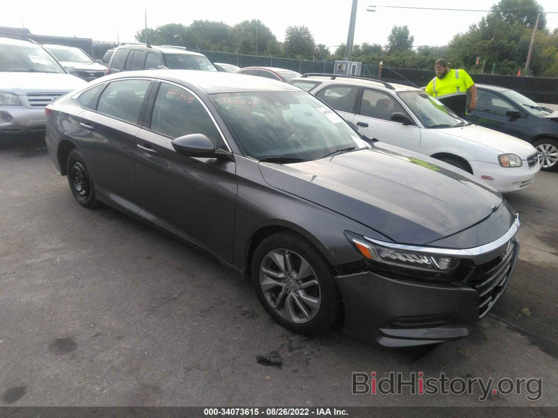 Photo 1HGCV1F18JA047830 - HONDA ACCORD SEDAN 2018