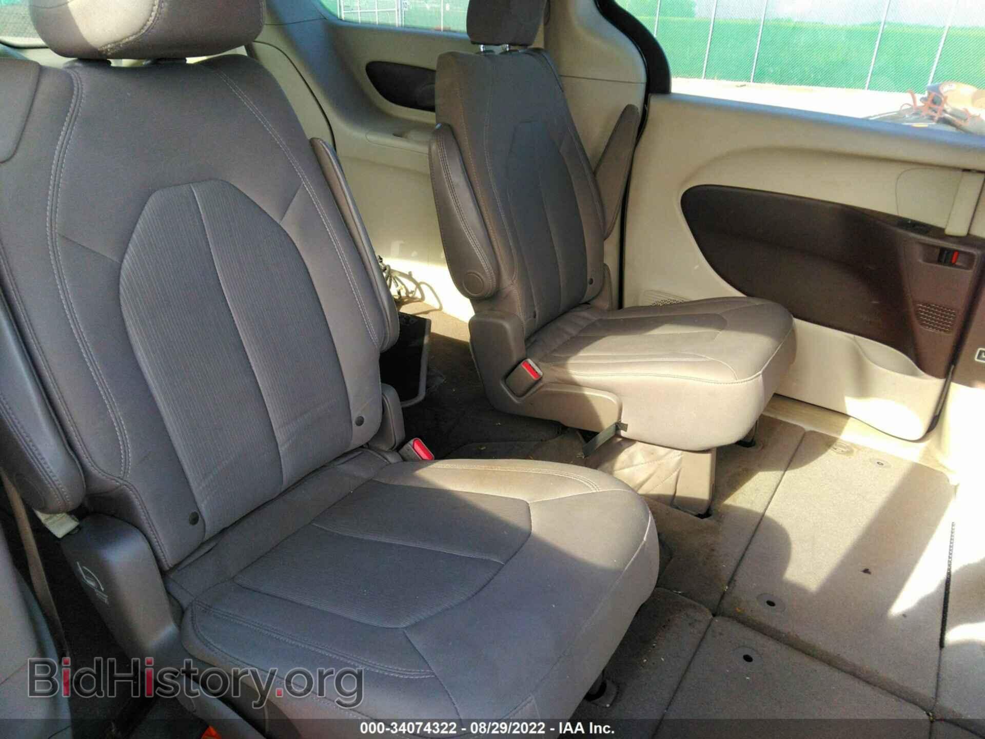 2017 CHRYSLER PACIFICA - VIN: 2C4RC1DGXHR769666 - Фото 8