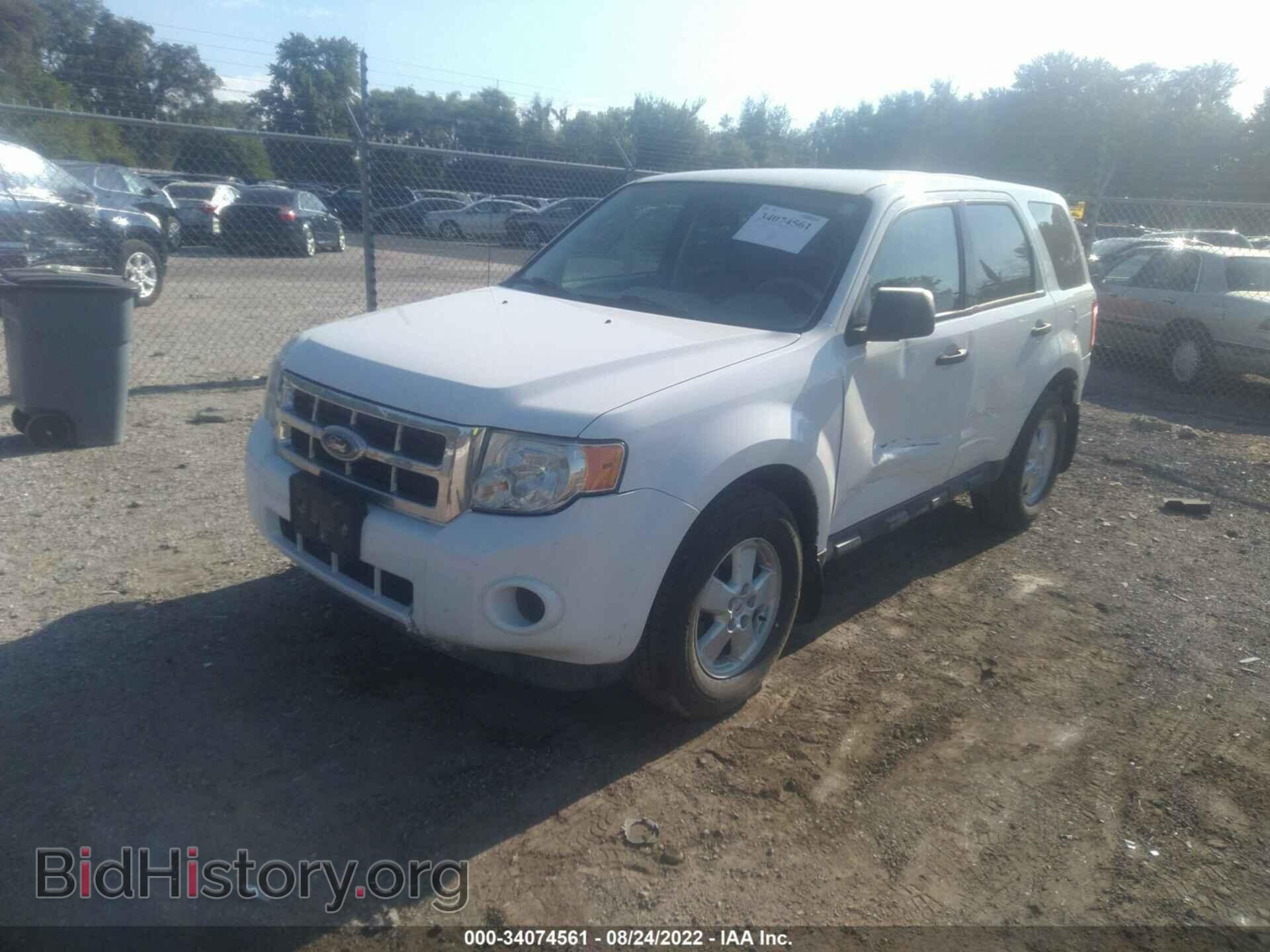 2010 FORD ESCAPE - VIN: 1FMCU0C77AKC58804 - Фото 2