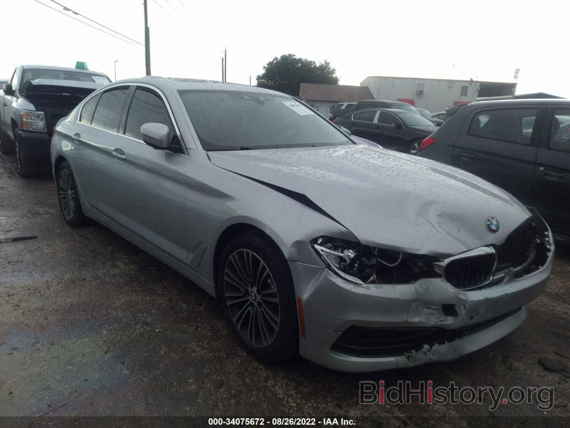 Photo WBAJA5C52KWW13756 - BMW 5 SERIES 2019