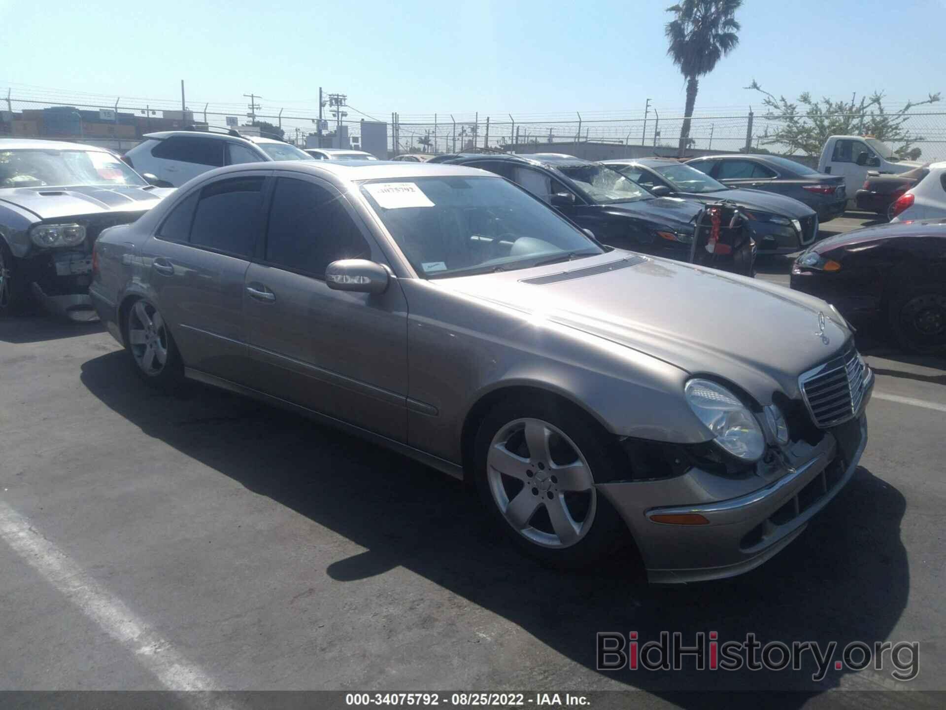 Photo WDBUF56JX6A812503 - MERCEDES-BENZ E-CLASS 2006