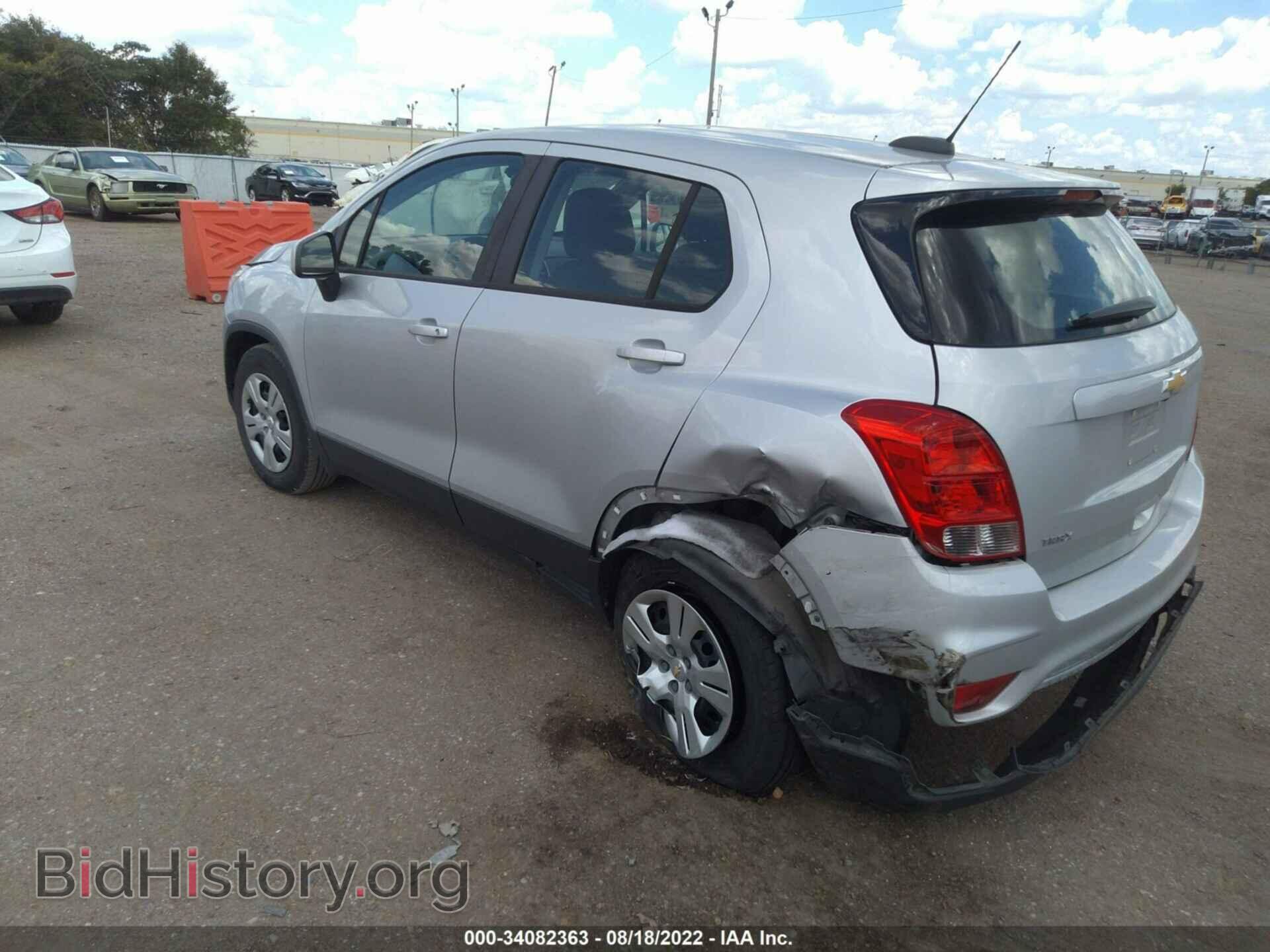 2017 CHEVROLET TRAX - VIN: 3GNCJKSB2HL281180 - Фото 3