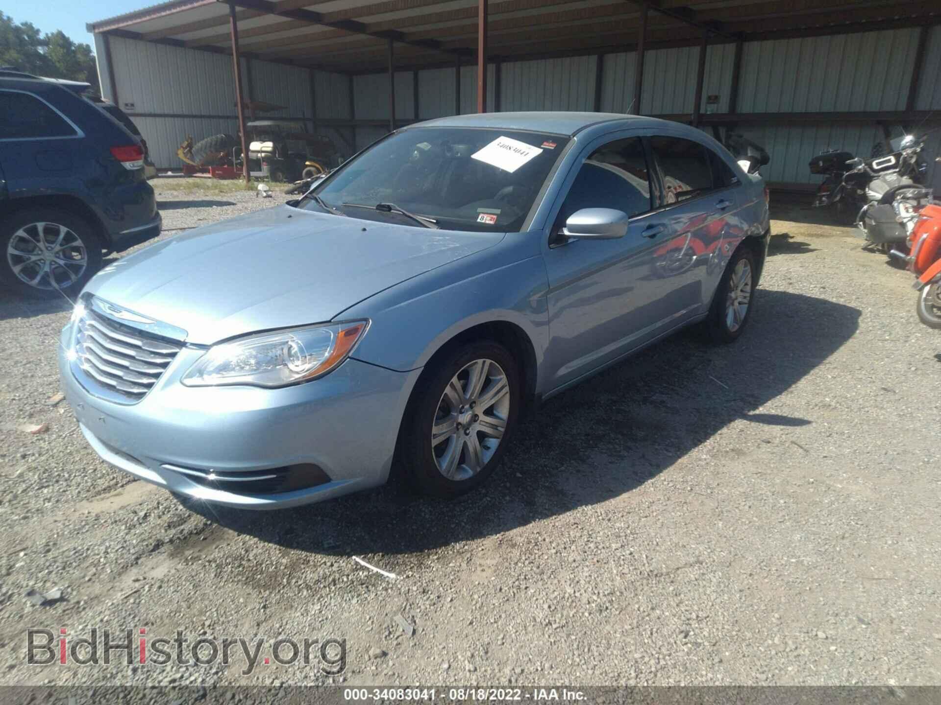 2013 CHRYSLER 200 - VIN: 1C3CCBBB1DN554529 - Photo 2