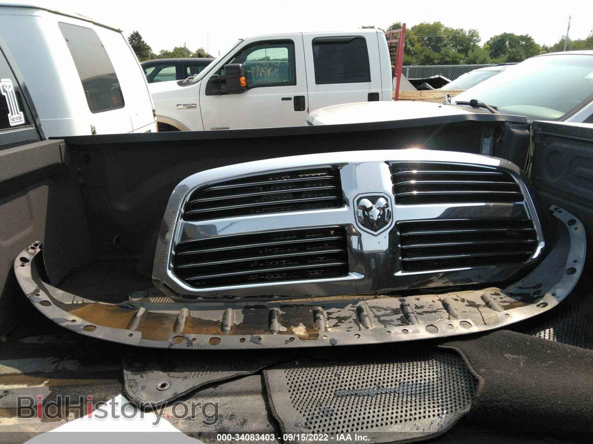 2018 RAM 1500 - VIN: 3C6RR7LG0JG240765 - Фото 12