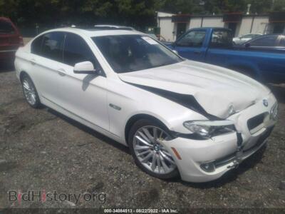 2011 BMW 5 SERIES 550i, white — VIN WBAFR9C55BC758913, IAAI