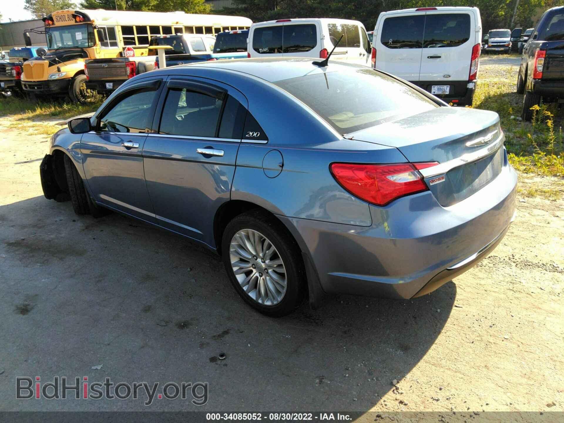 2011 CHRYSLER 200 - VIN: 1C3BC2FG4BN607402 - Фото 3