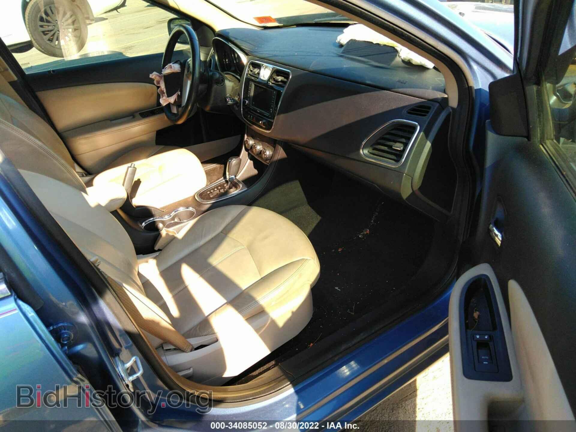 2011 CHRYSLER 200 - VIN: 1C3BC2FG4BN607402 - Фото 5