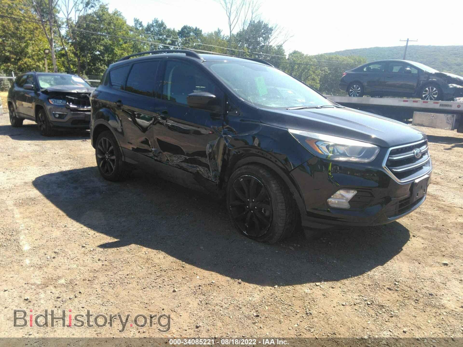 Фотография 1FMCU9GD0HUD25682 - FORD ESCAPE 2017