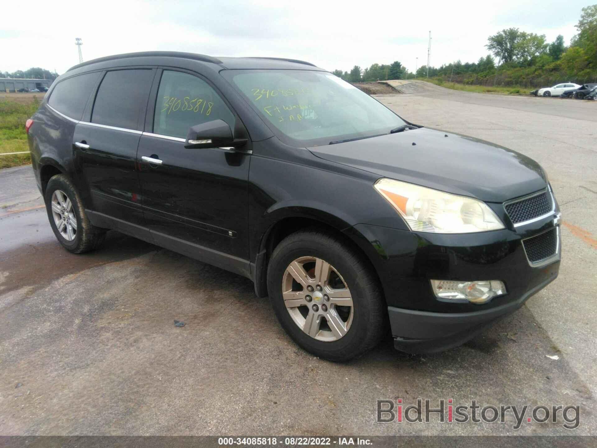 Photo 1GNLVFED4AS146136 - CHEVROLET TRAVERSE 2010