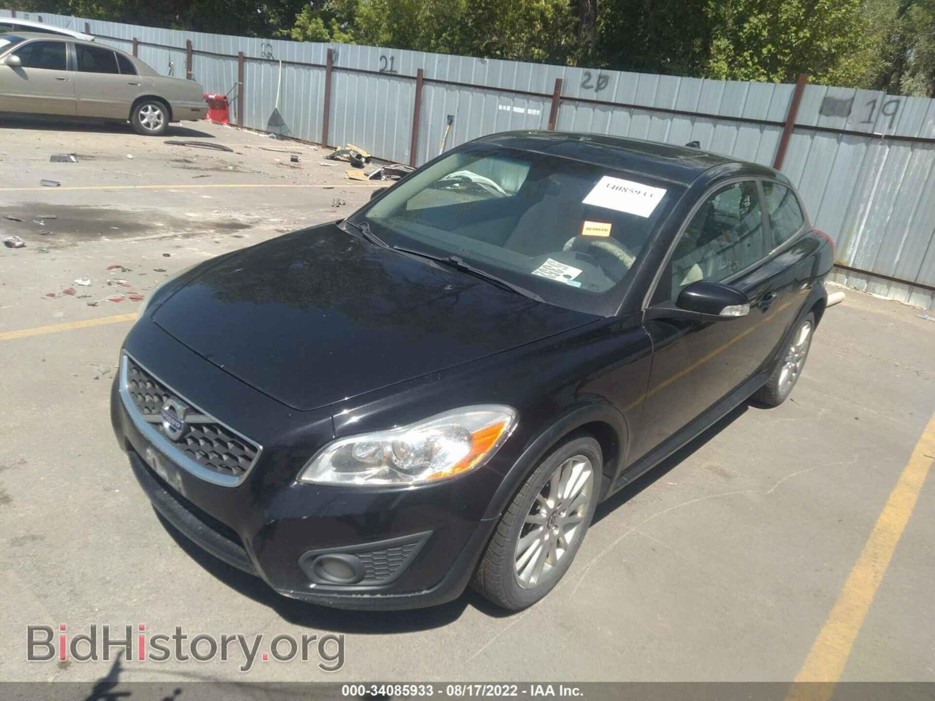 2011 VOLVO C30 - VIN: YV1672MK3B2191623 - Фото 2