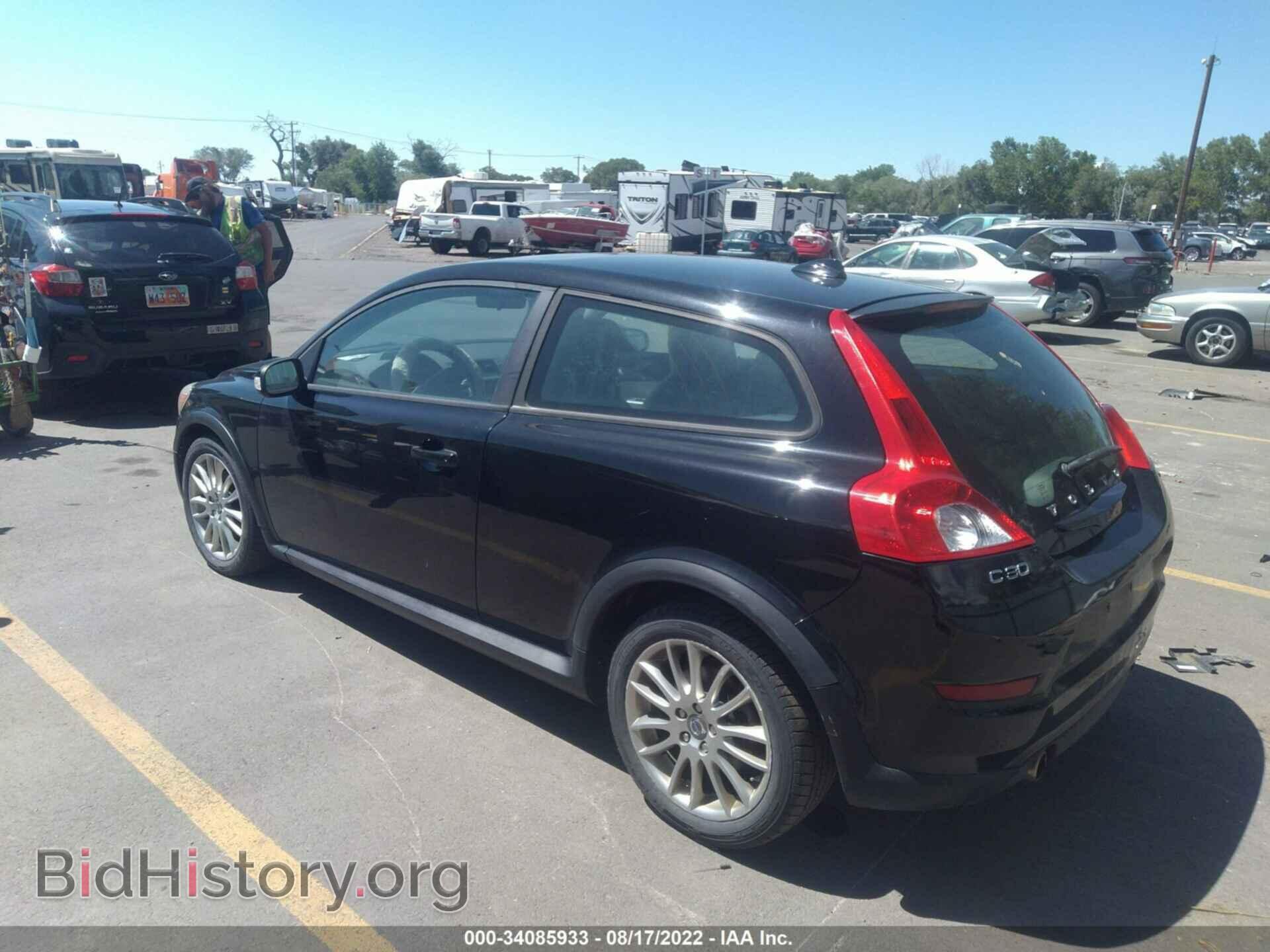 2011 VOLVO C30 - VIN: YV1672MK3B2191623 - Фото 3