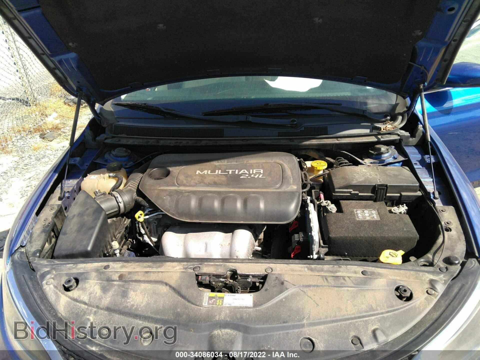 2015 CHRYSLER 200 - VIN: 1C3CCCABXFN558704 - Фото 10