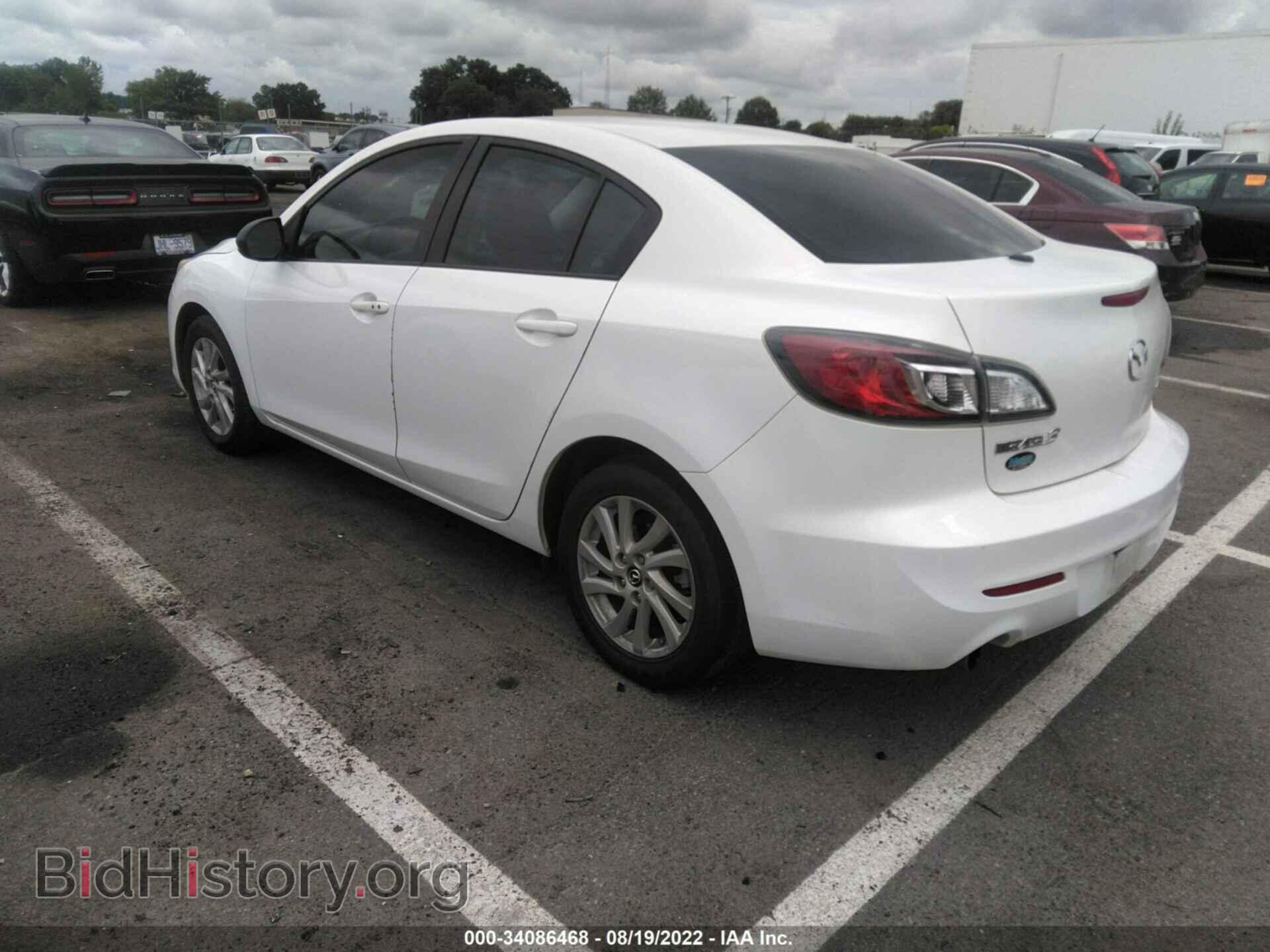 2013 MAZDA MAZDA3 - VIN: JM1BL1V77D1825593 - Фото 3
