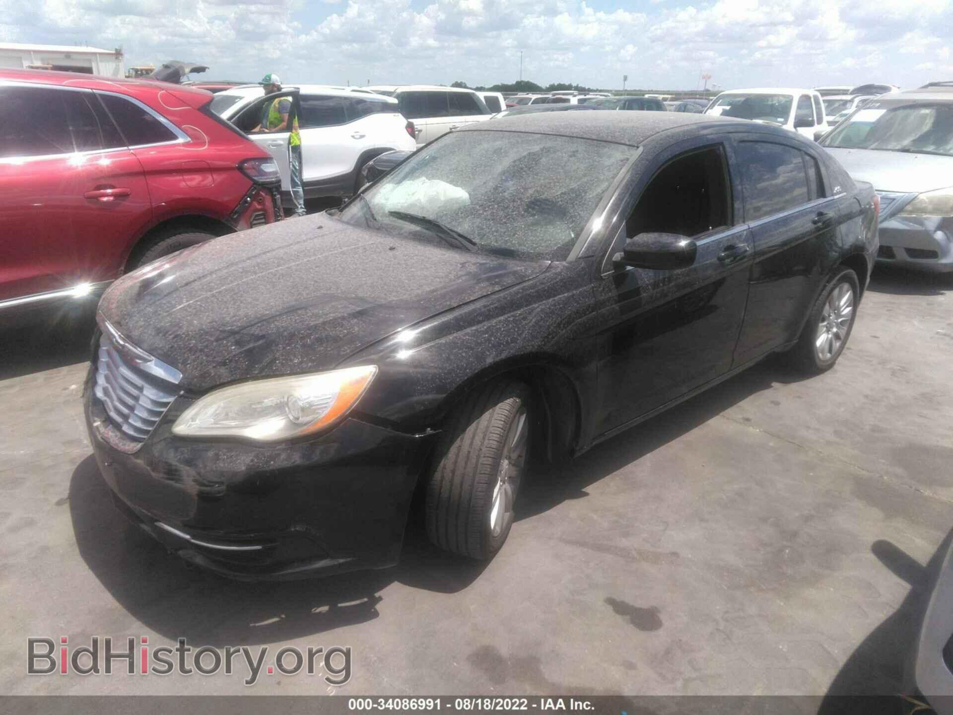 2012 CHRYSLER 200 - VIN: 1C3CCBAB1CN226253 - Фото 2