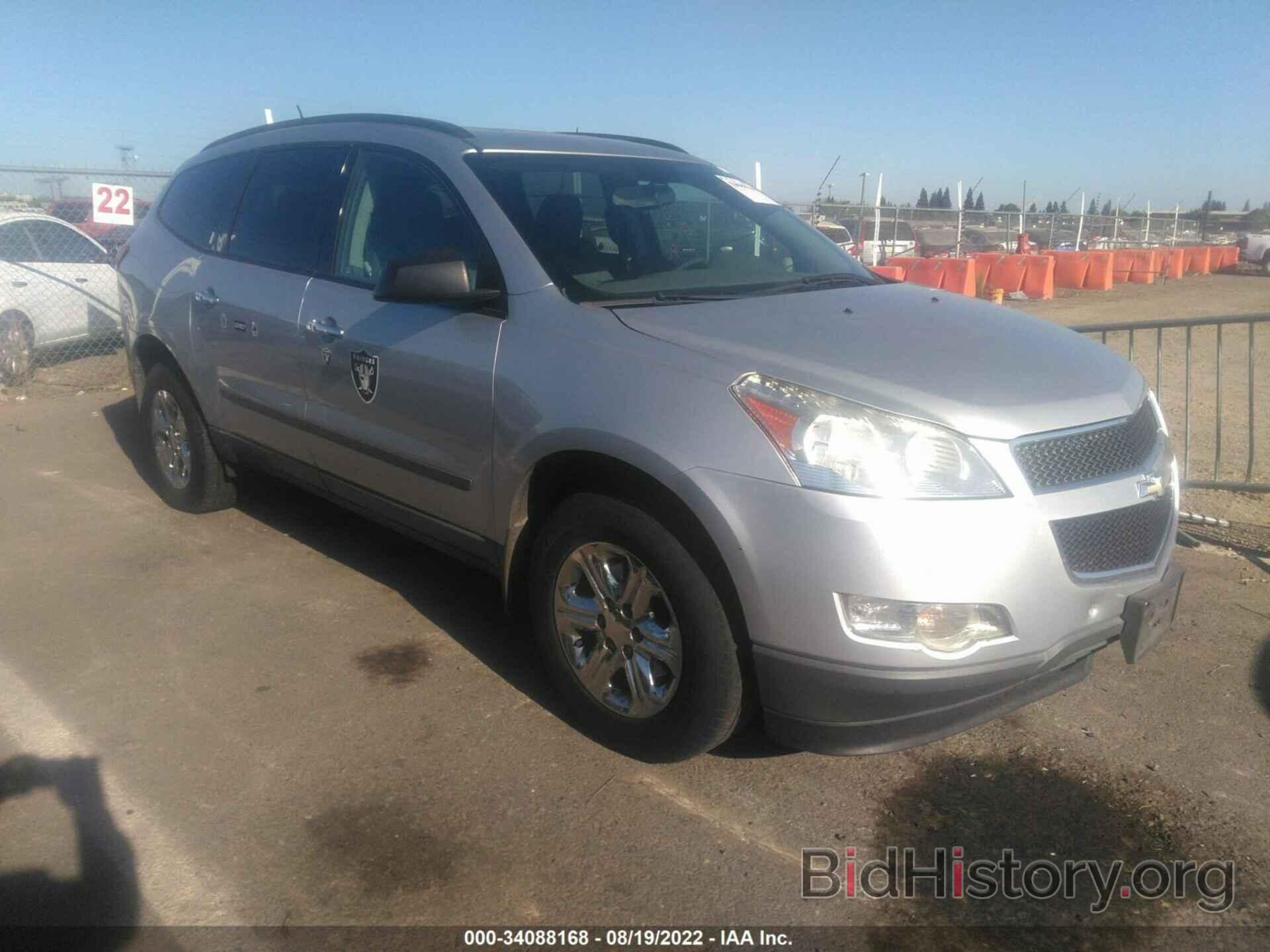 Photo 1GNKRFED9CJ150658 - CHEVROLET TRAVERSE 2012