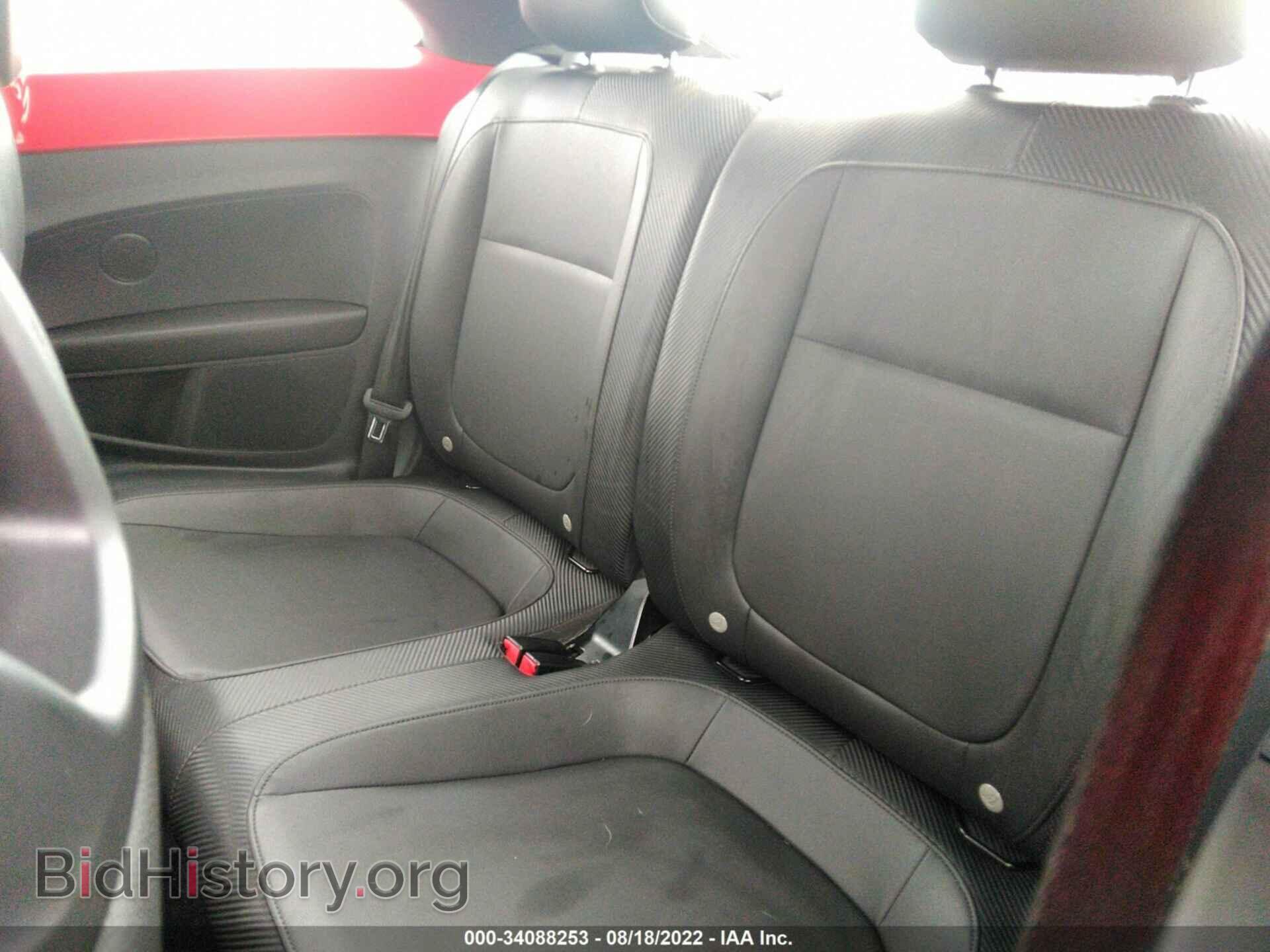 2012 VOLKSWAGEN BEETLE - VIN: 3VWJP7AT7CM630405 - Фото 8