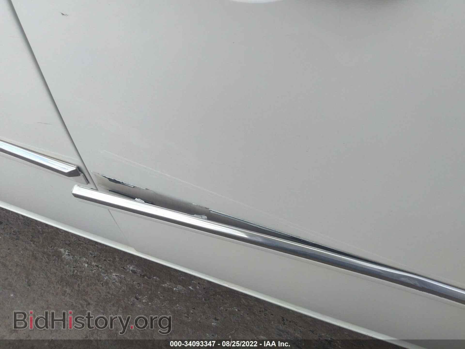 2010 CHRYSLER 300 - VIN: 2C3CA5CV0AH115925 - Фото 6