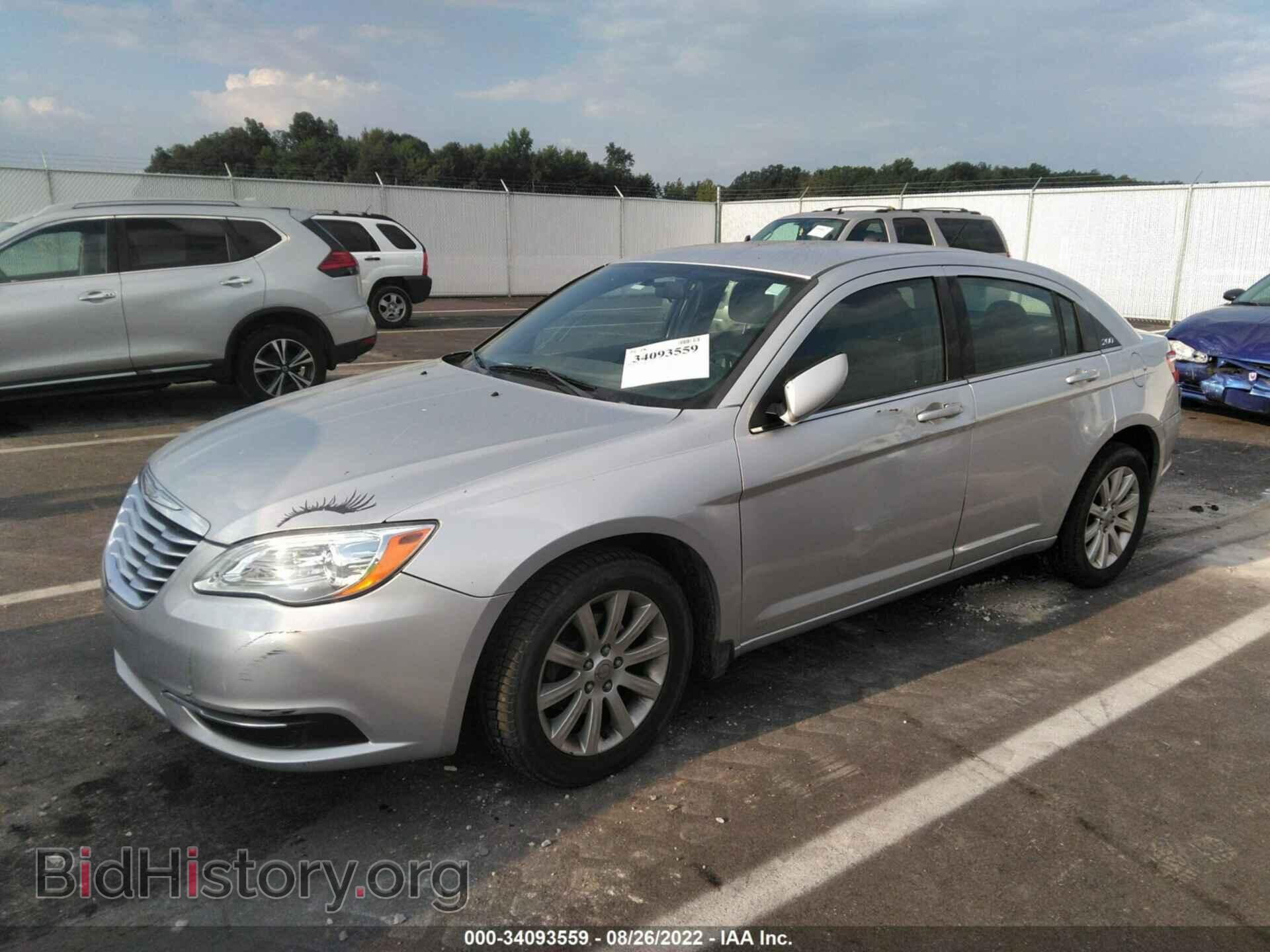 2012 CHRYSLER 200 - VIN: 1C3CCBBB7CN174089 - Фото 2