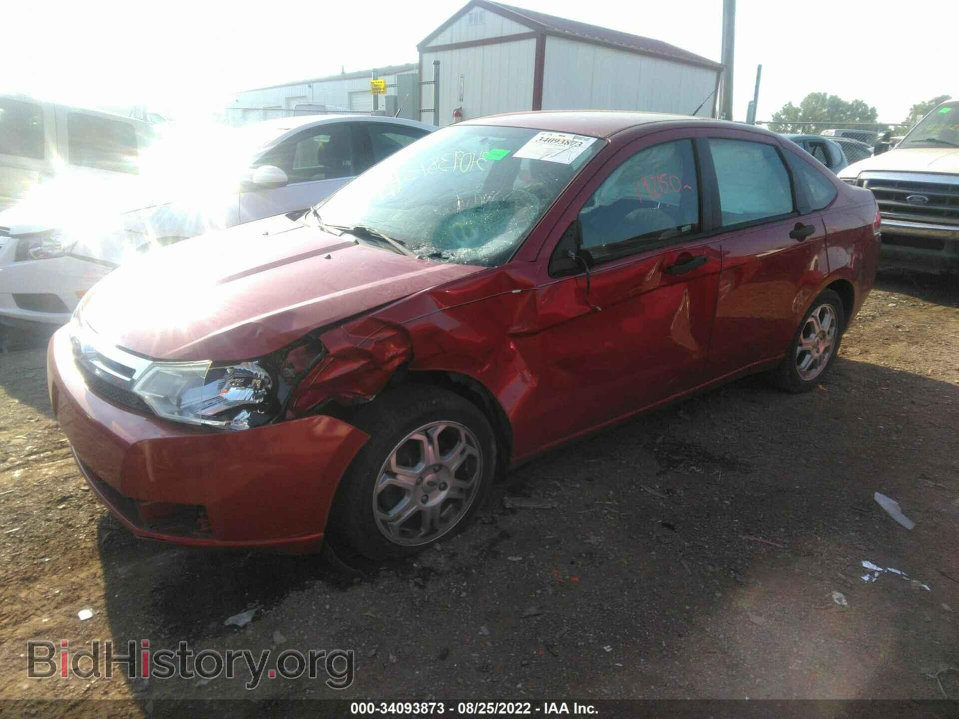 2011 FORD FOCUS - VIN: 1FAHP3FN3BW175562 - Фото 2