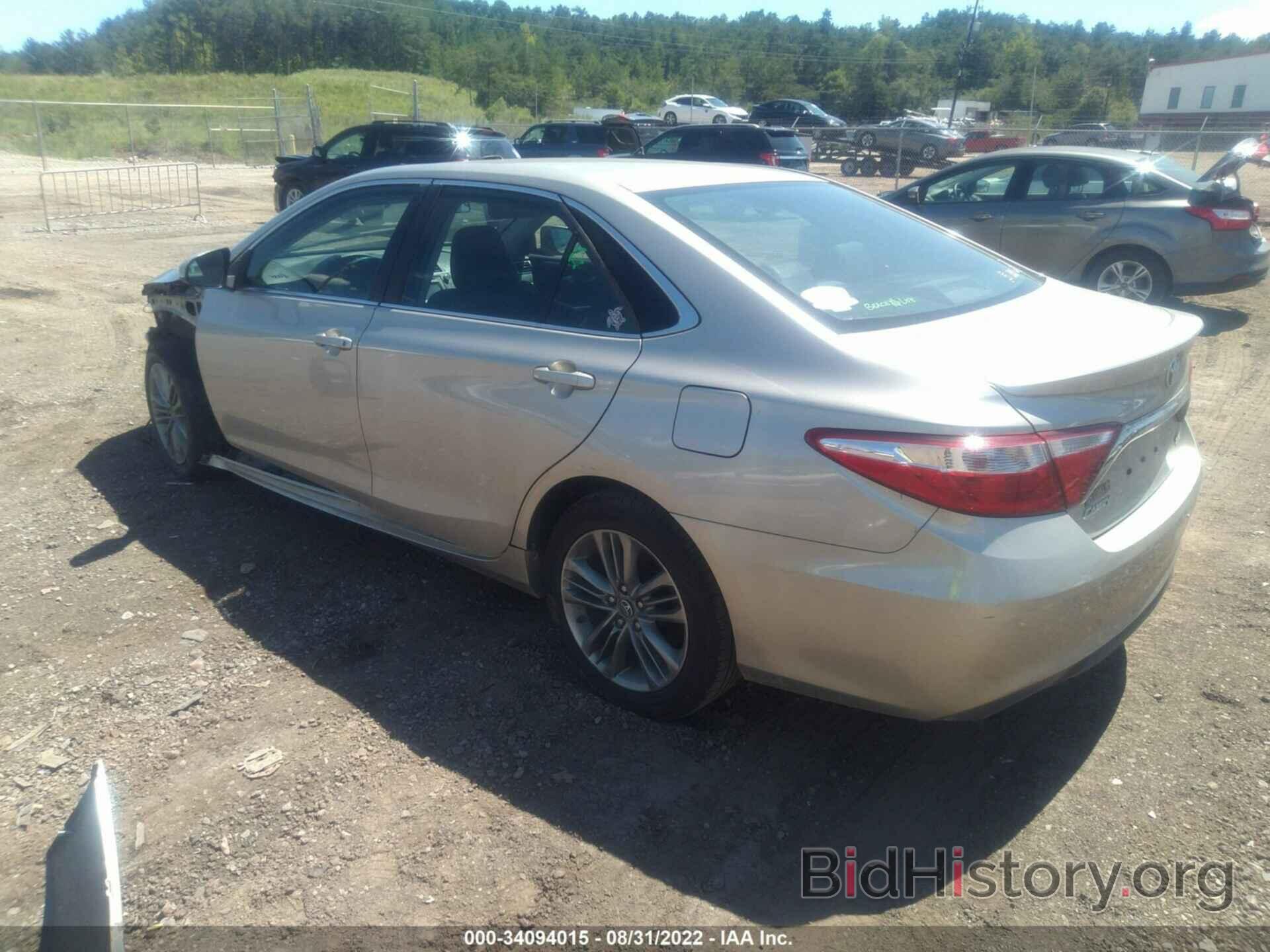 Photo 4T1BF1FK7HU304397 - TOYOTA CAMRY 2017