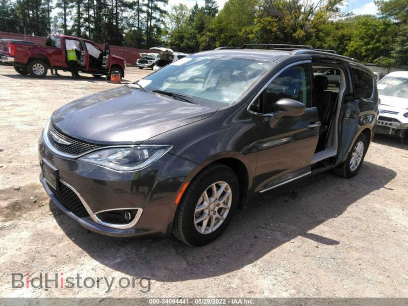 2020 Chrysler PACIFICA (VIN 2C4RC1BG1LR285414) — photo 2 of 12