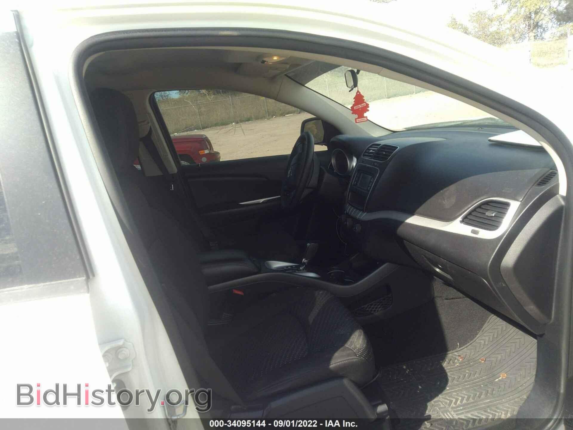 2016 DODGE JOURNEY - VIN: 3C4PDCBG0GT224641 - Фото 5