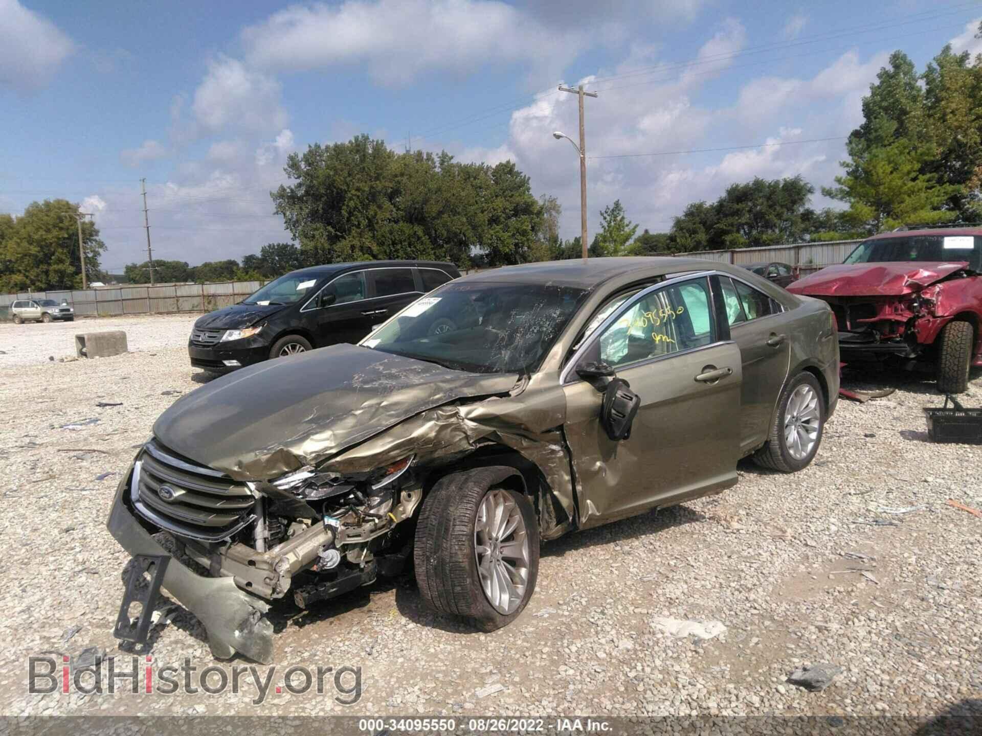 2013 FORD TAURUS - VIN: 1FAHP2F81DG235159 - Фото 2