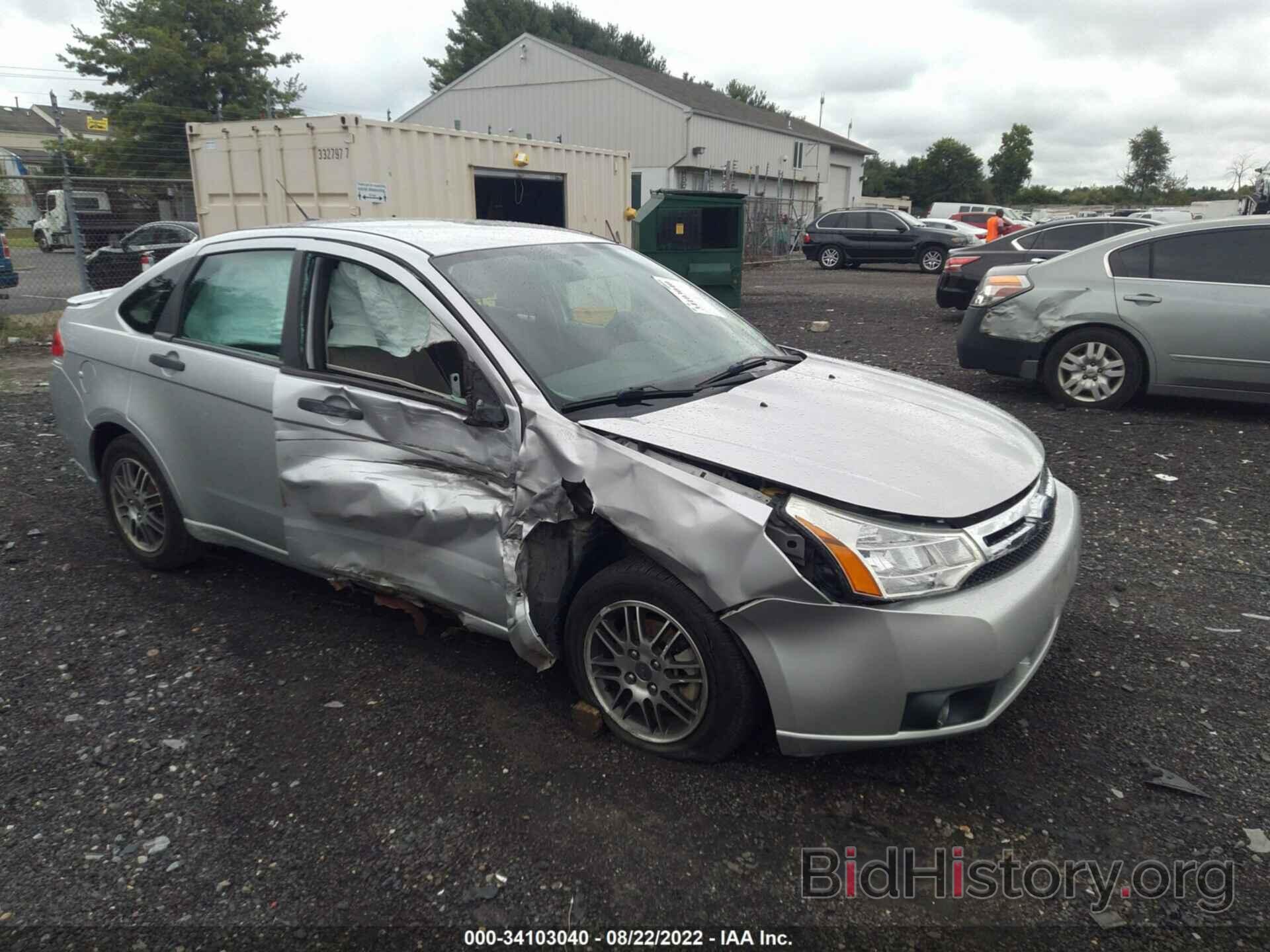 Photo 1FAHP3FN0AW167689 - FORD FOCUS 2010