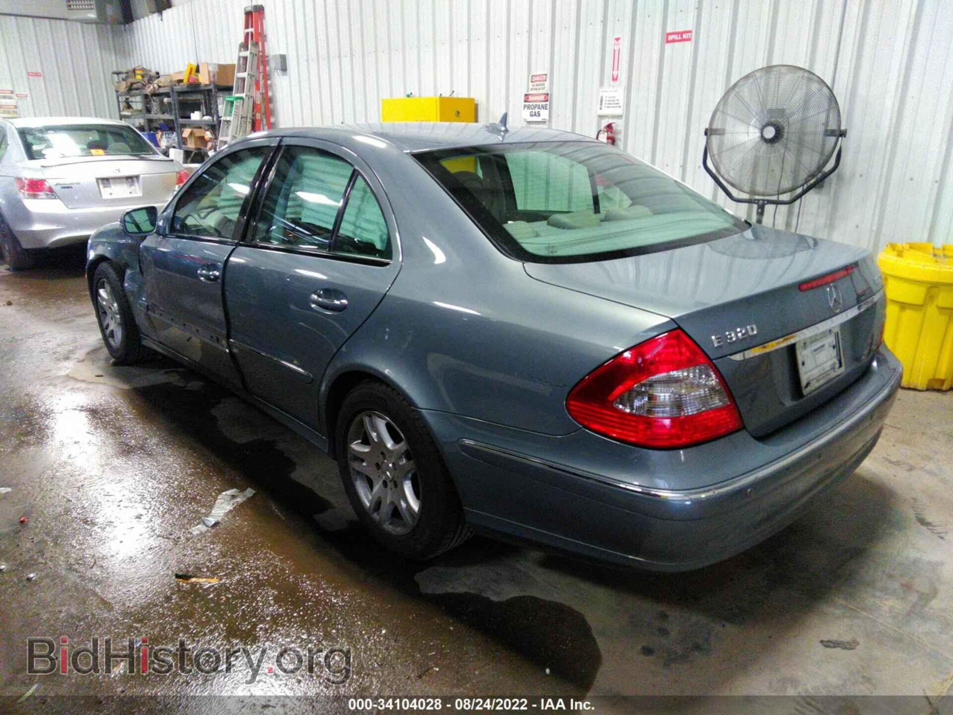 2007 MERCEDES-BENZ E-CLASS - VIN: WDBUF22X37B098217 - Фото 3