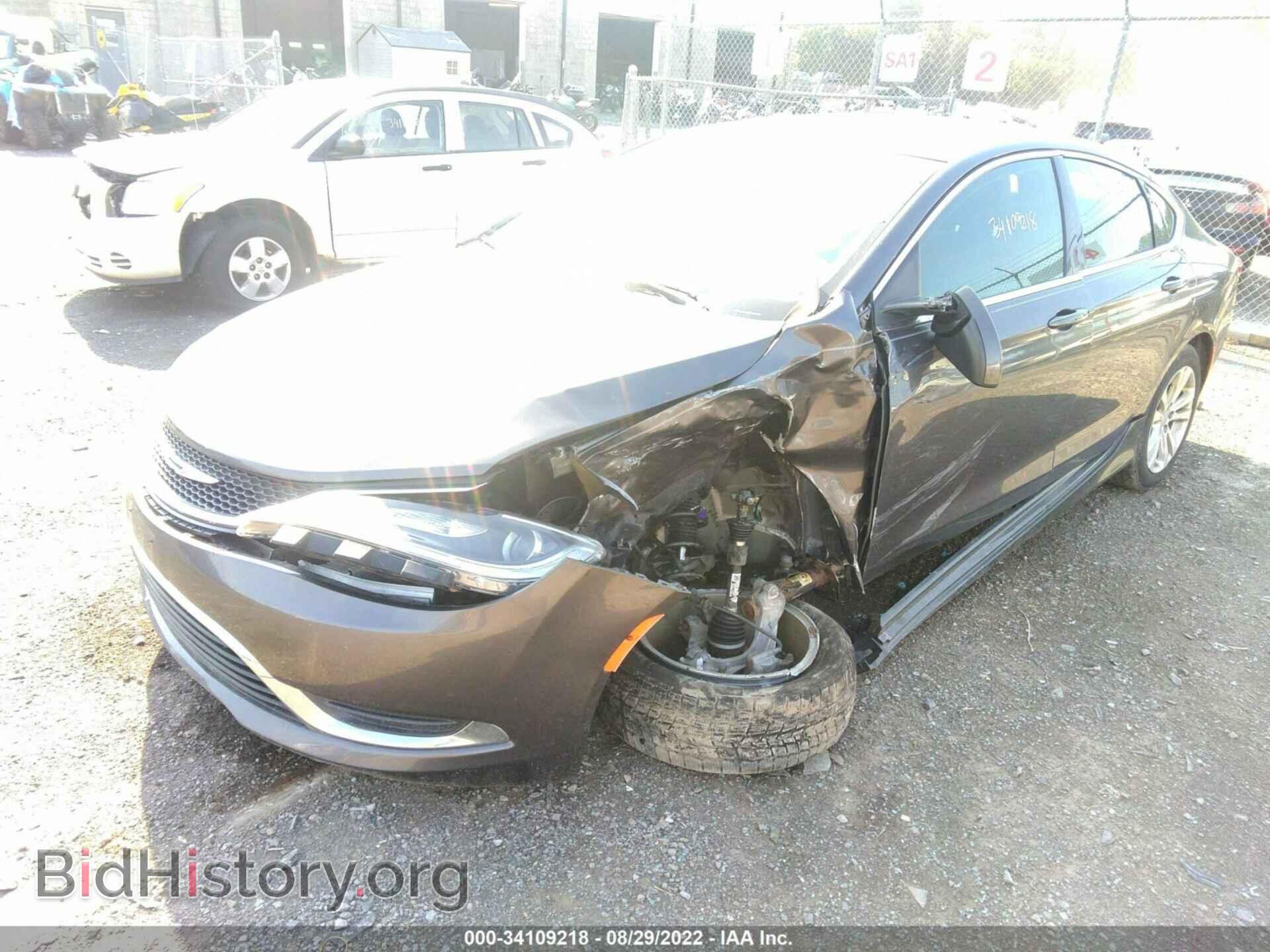 2016 CHRYSLER 200 - VIN: 1C3CCCAB7GN112057 - Фото 2