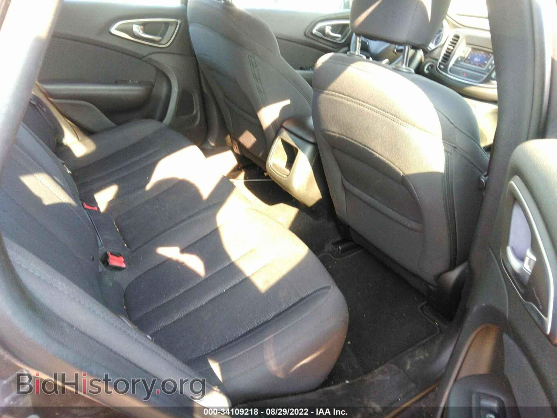 2016 CHRYSLER 200 - VIN: 1C3CCCAB7GN112057 - Фото 8