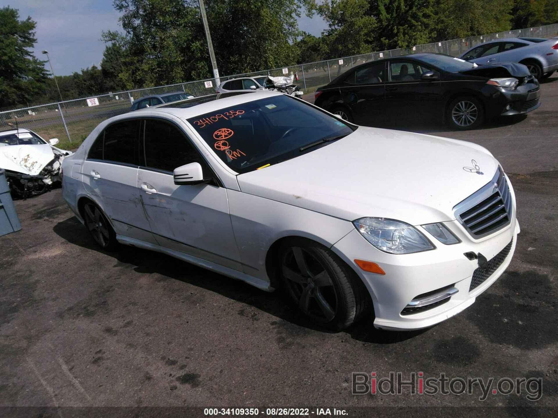 Photo WDDHF8HB0AA100171 - MERCEDES-BENZ E-CLASS 2010