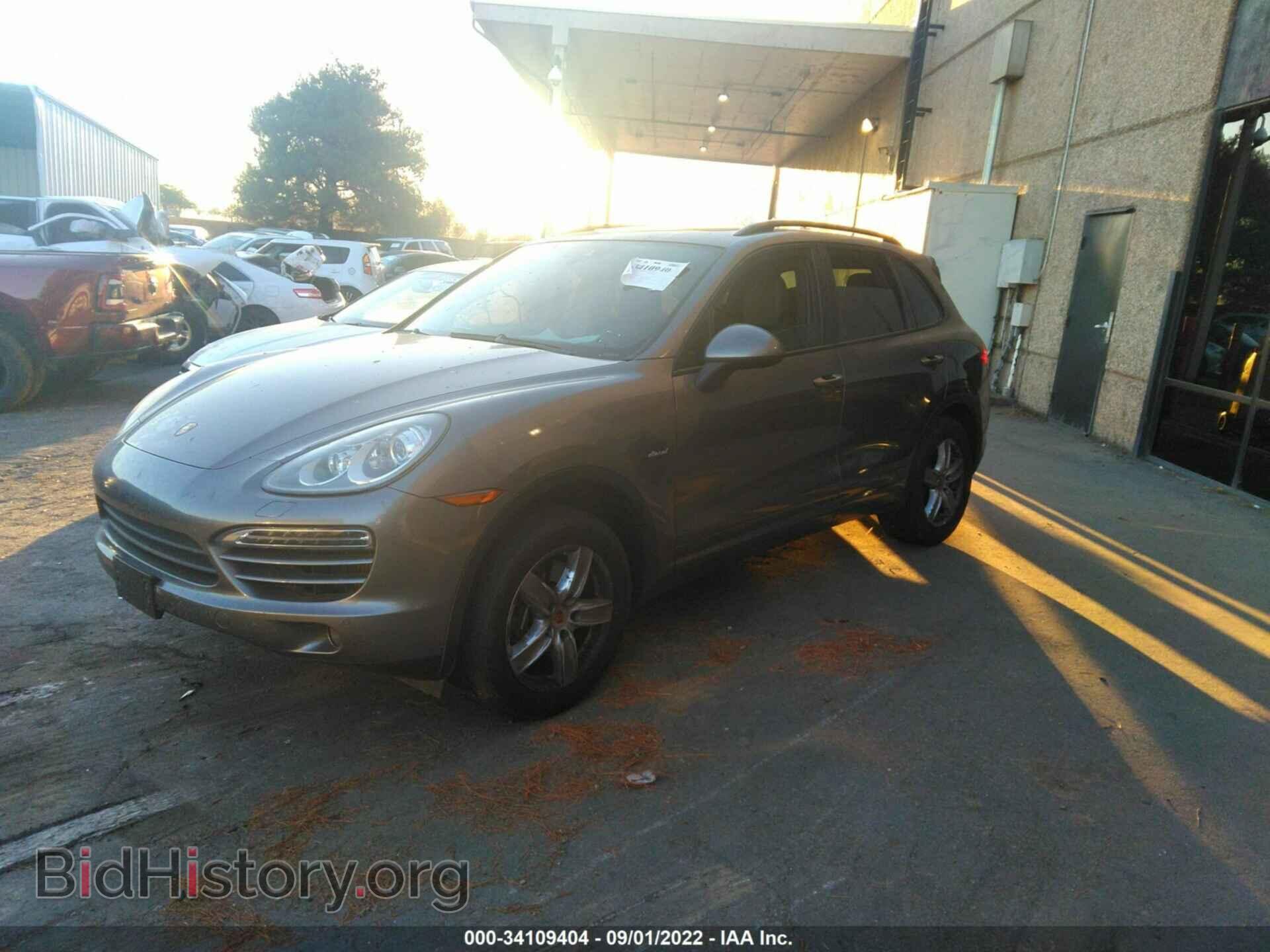 2014 PORSCHE CAYENNE - VIN: WP1AF2A20ELA34331 - Фото 2