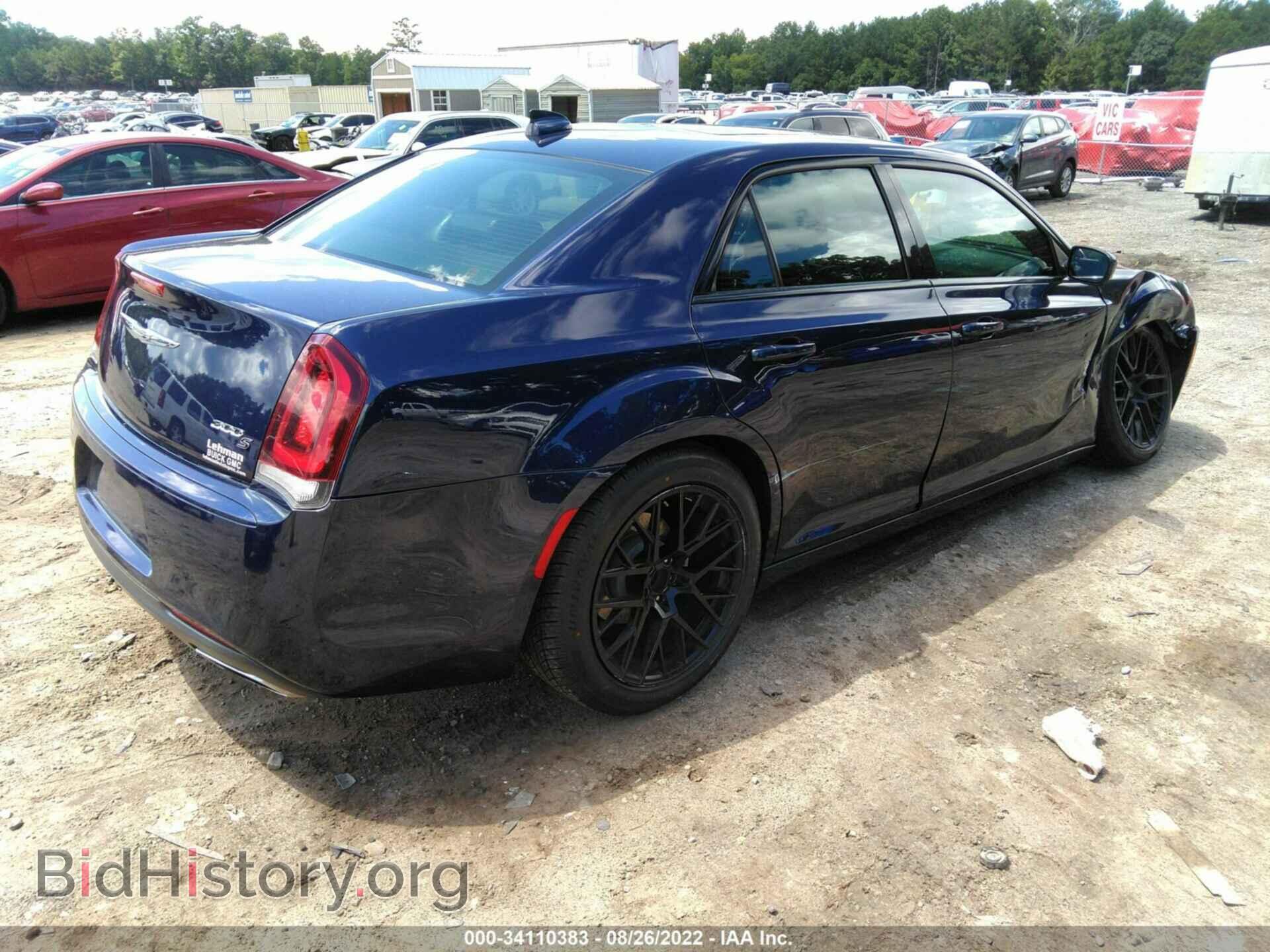 2017 CHRYSLER 300 - VIN: 2C3CCABG0HH577305 - Фото 4