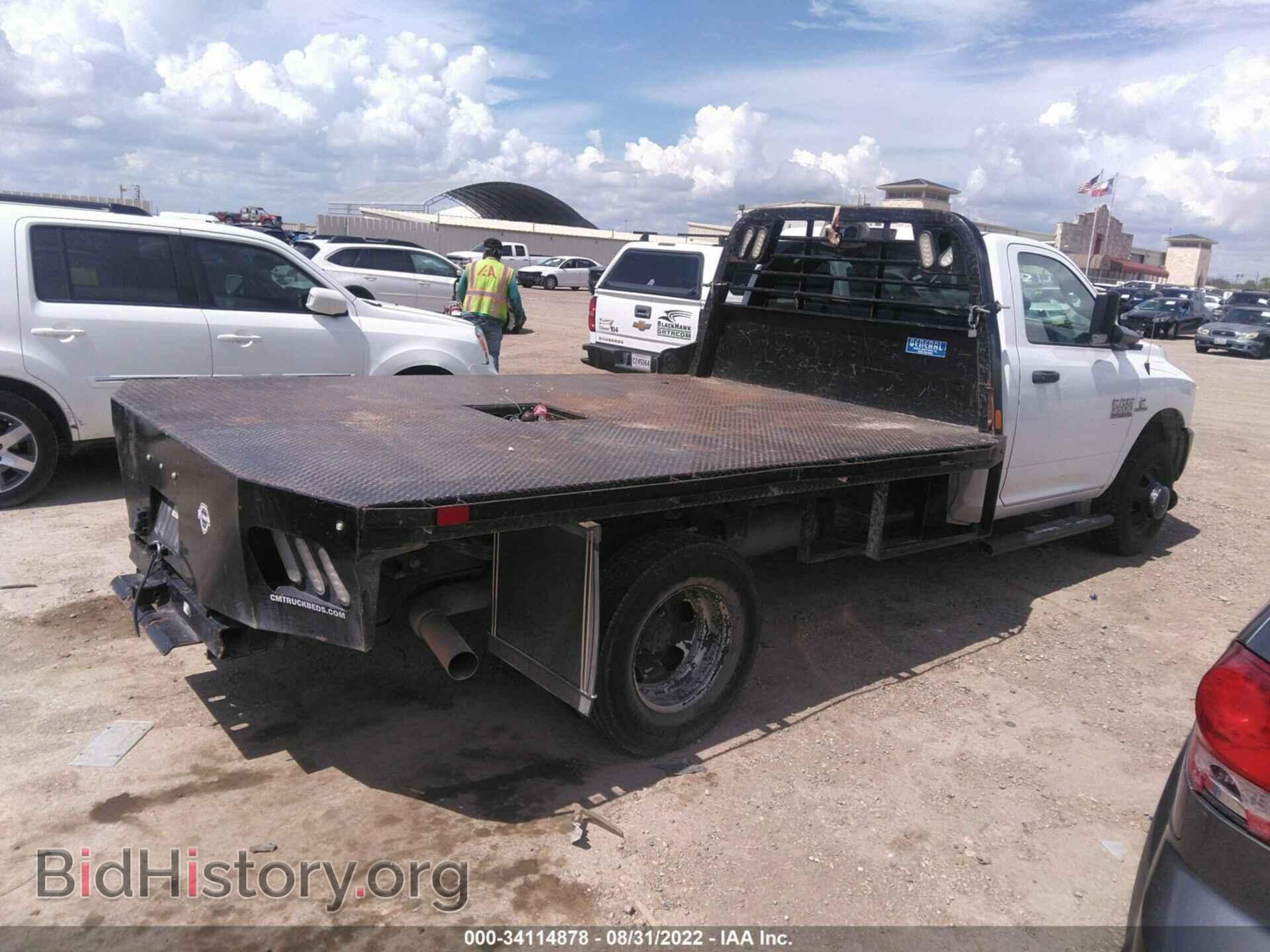 2018 RAM 3500 CHASSIS CAB - VIN: 3C7WRTBL9JG312908 - Photo 4