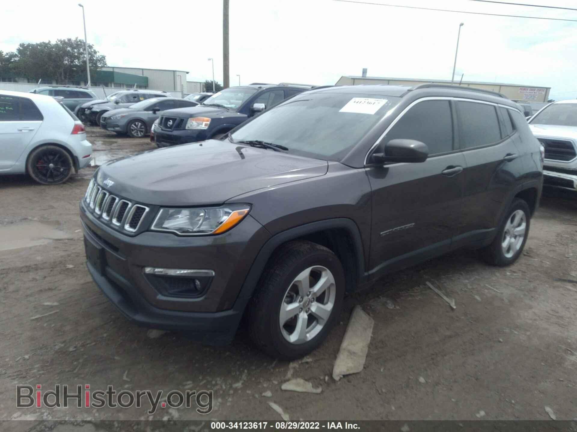 2018 JEEP COMPASS - VIN: 3C4NJDBB9JT315571 - Фото 2