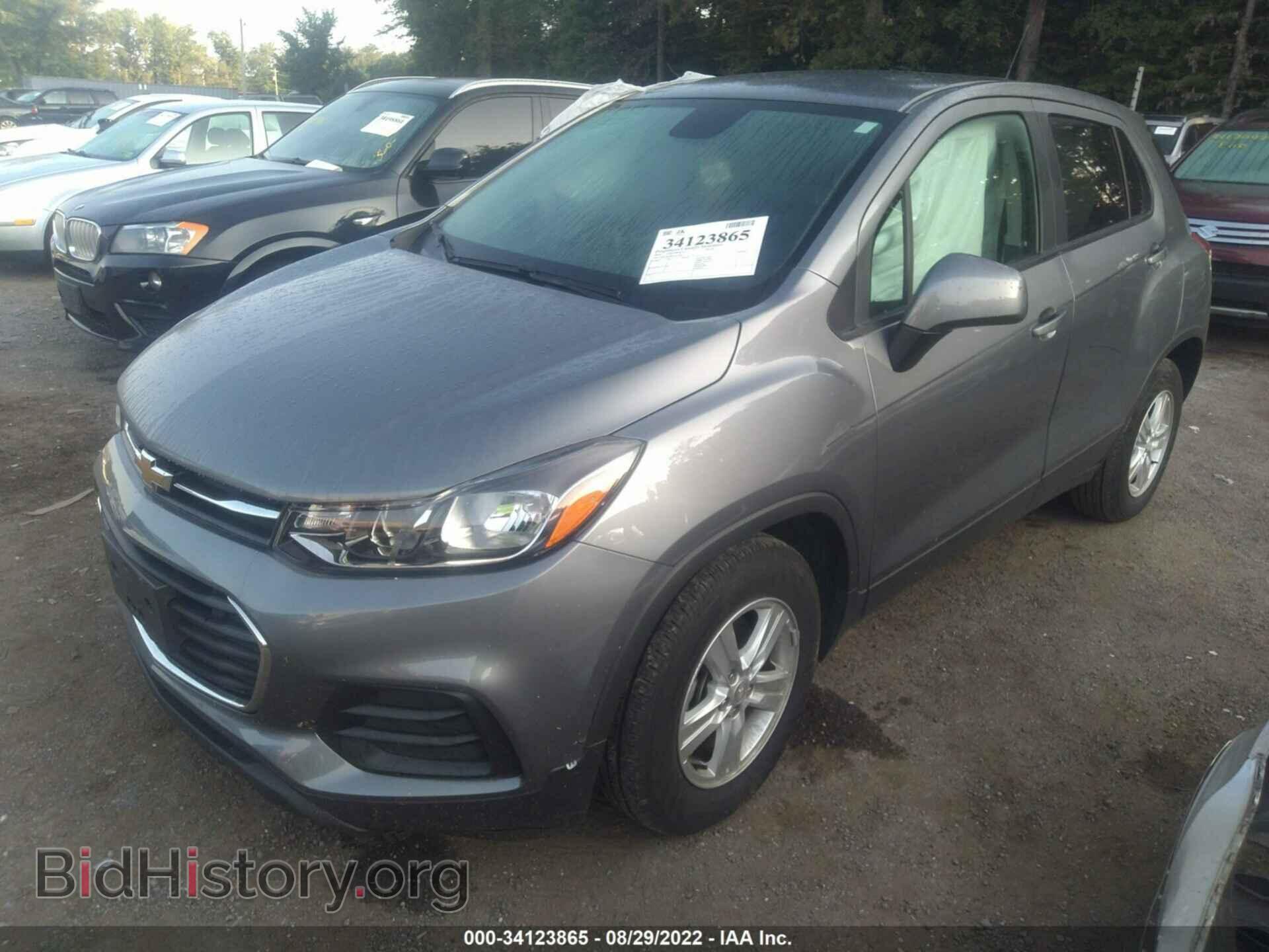 2020 CHEVROLET TRAX - VIN: 3GNCJKSB2LL321962 - Photo 2