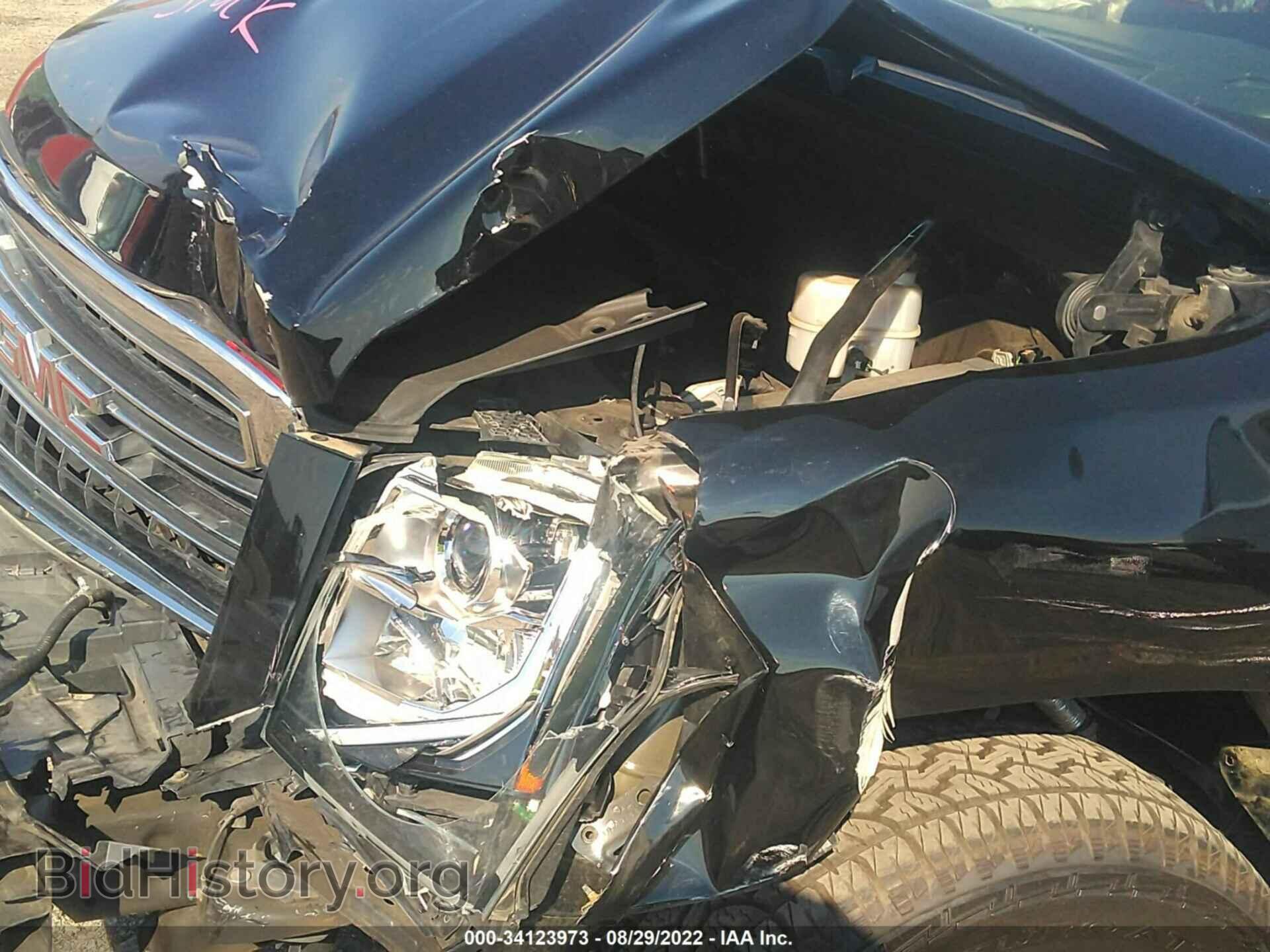 2016 GMC YUKON - VIN: 1GKS2AKC4GR207811 - Photo 6